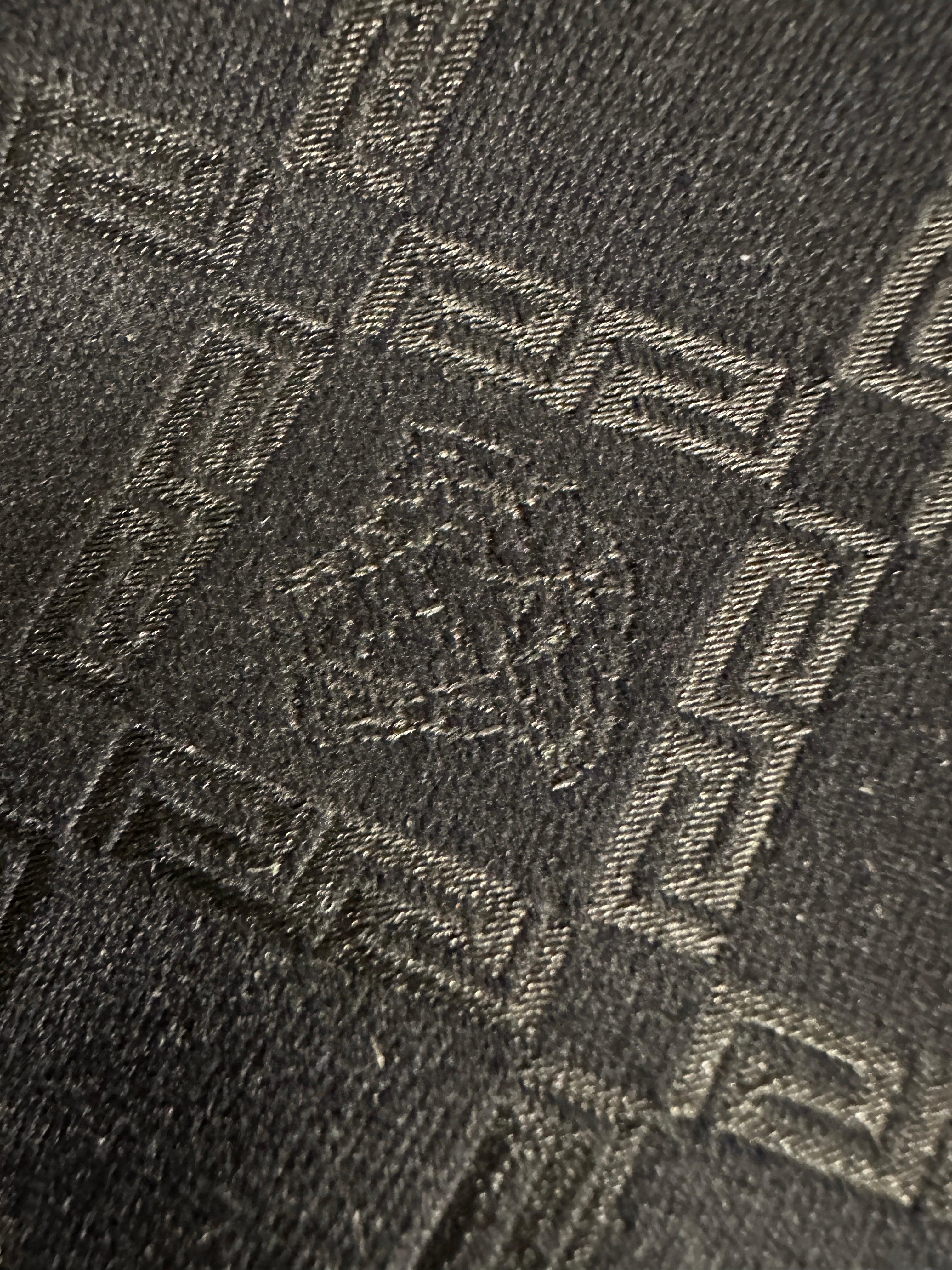 1990er Jahre Schwarze Handtasche aus Stoff und Leder von Gianni Versace im Angebot 3