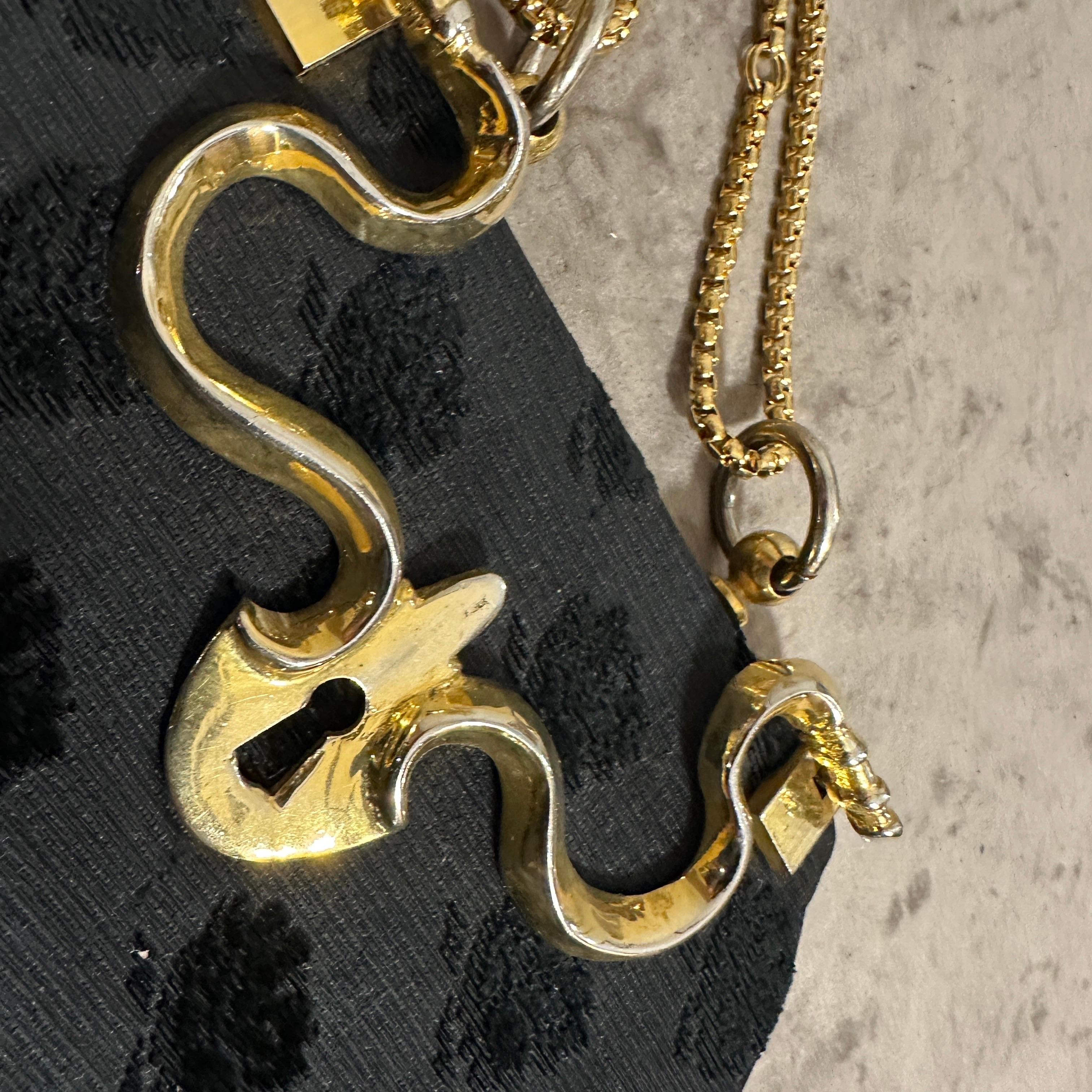 Borsa a mano di lusso degli anni '80 in Fabrice nera e ottone di Roberta Di Camerino in vendita 11