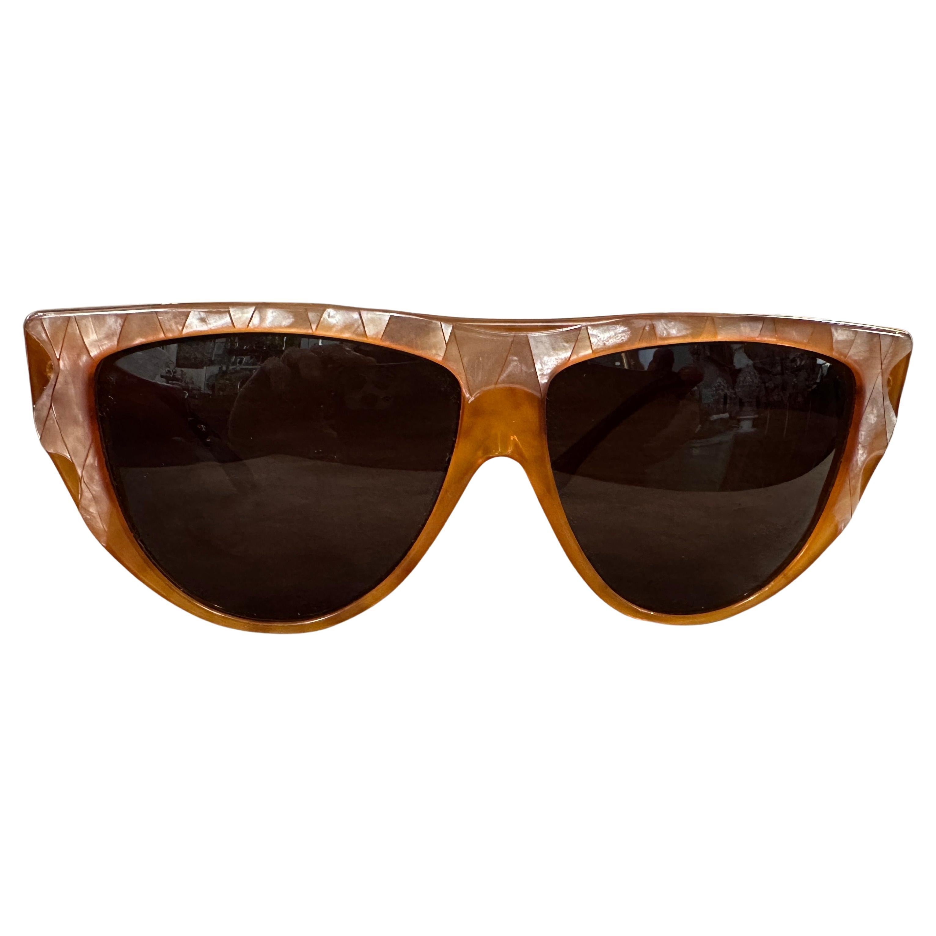 Lunettes de soleil de luxe Laura Biagiotti des années 1980, nacre et acétate marron