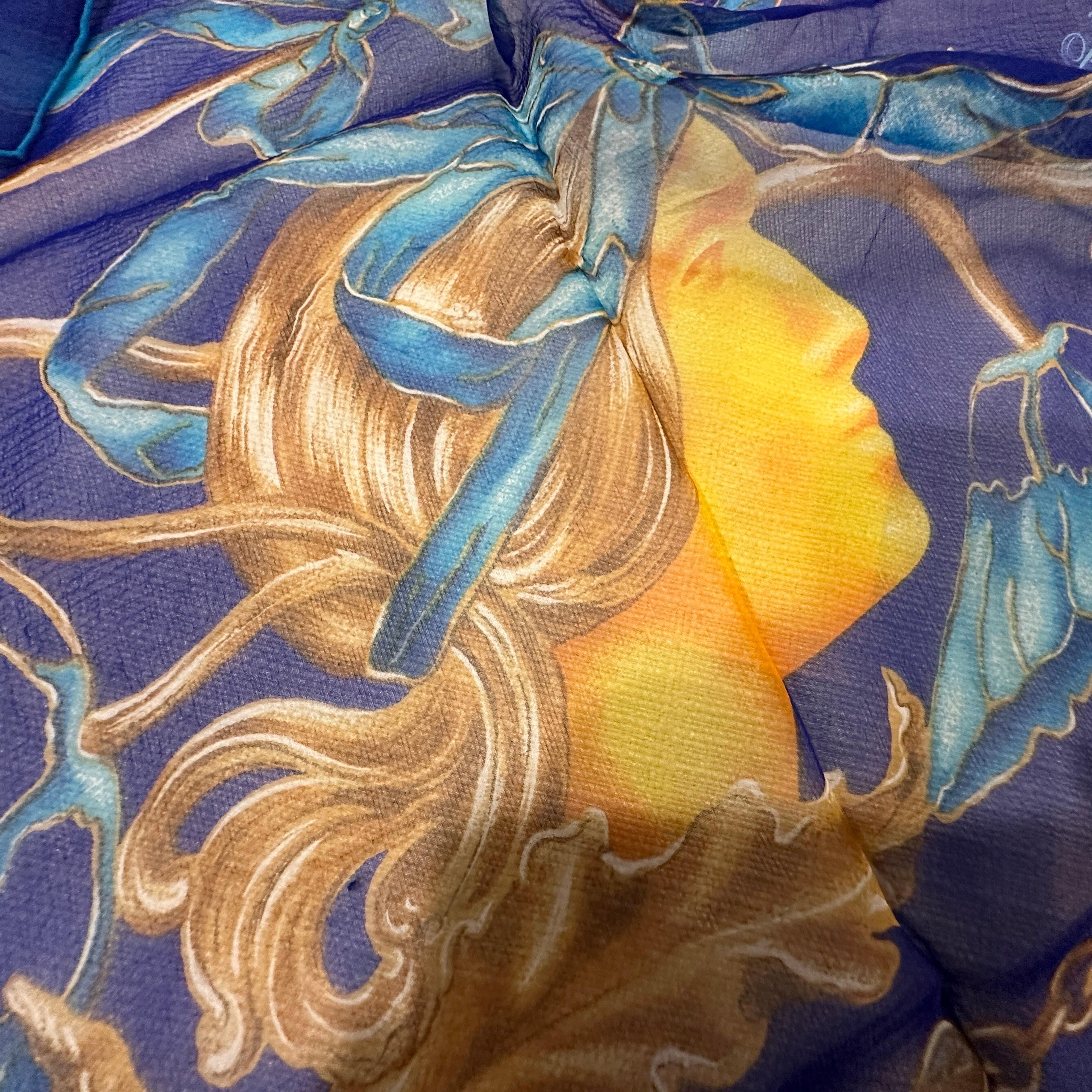 Un icónico pañuelo francés de seda de los años 90 de Lalique en Nuevo estado para la venta en Aci Castello, IT