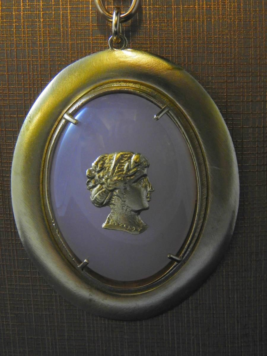 bronze and pink cabochon pendant by Patrizia Daliana In New Condition In Aci Castello, IT