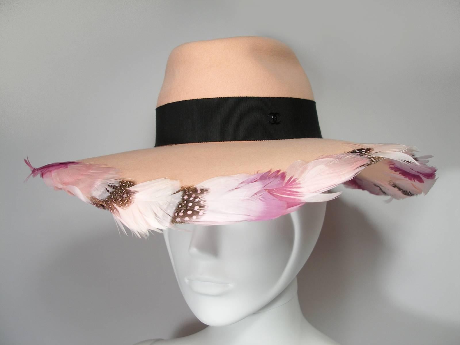 Rare Chanel CC Logo Rabbit Felt Hat and Feather Size M  / Like New  im Angebot 5