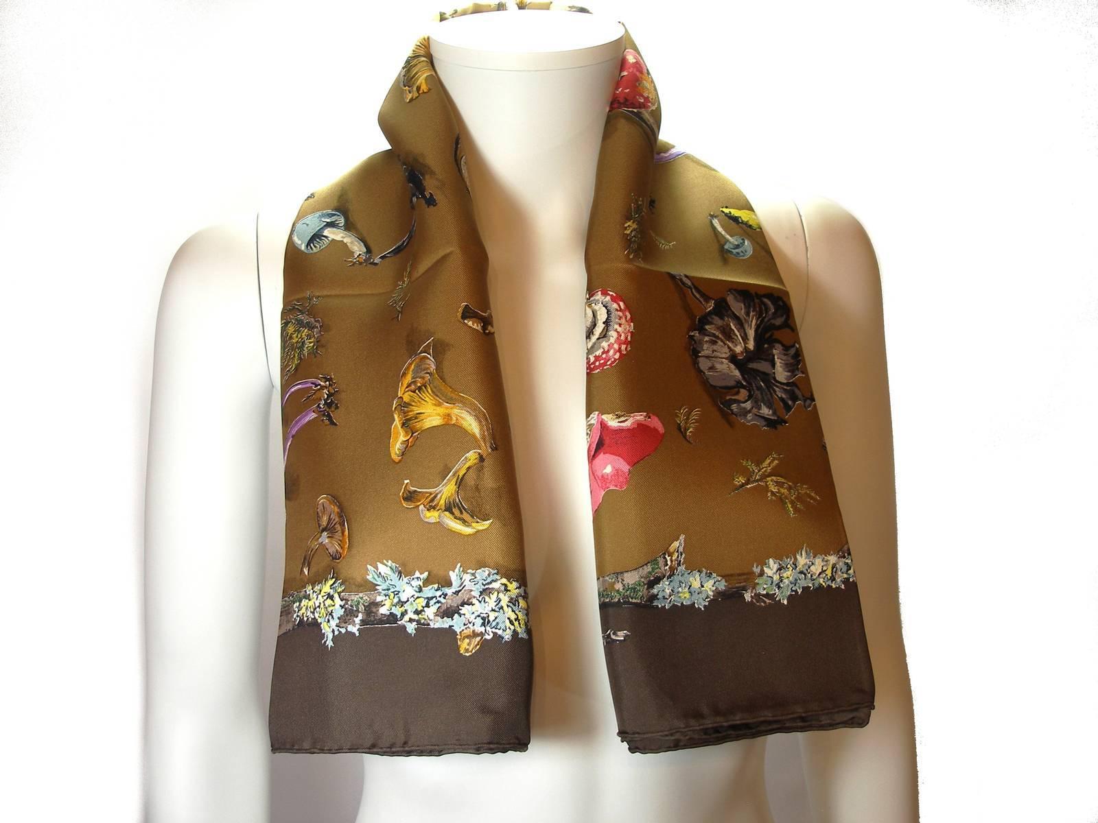 Collector Hermès Vintage Scarf Les Champignons Gavarni & Perriere Twill silk  2
