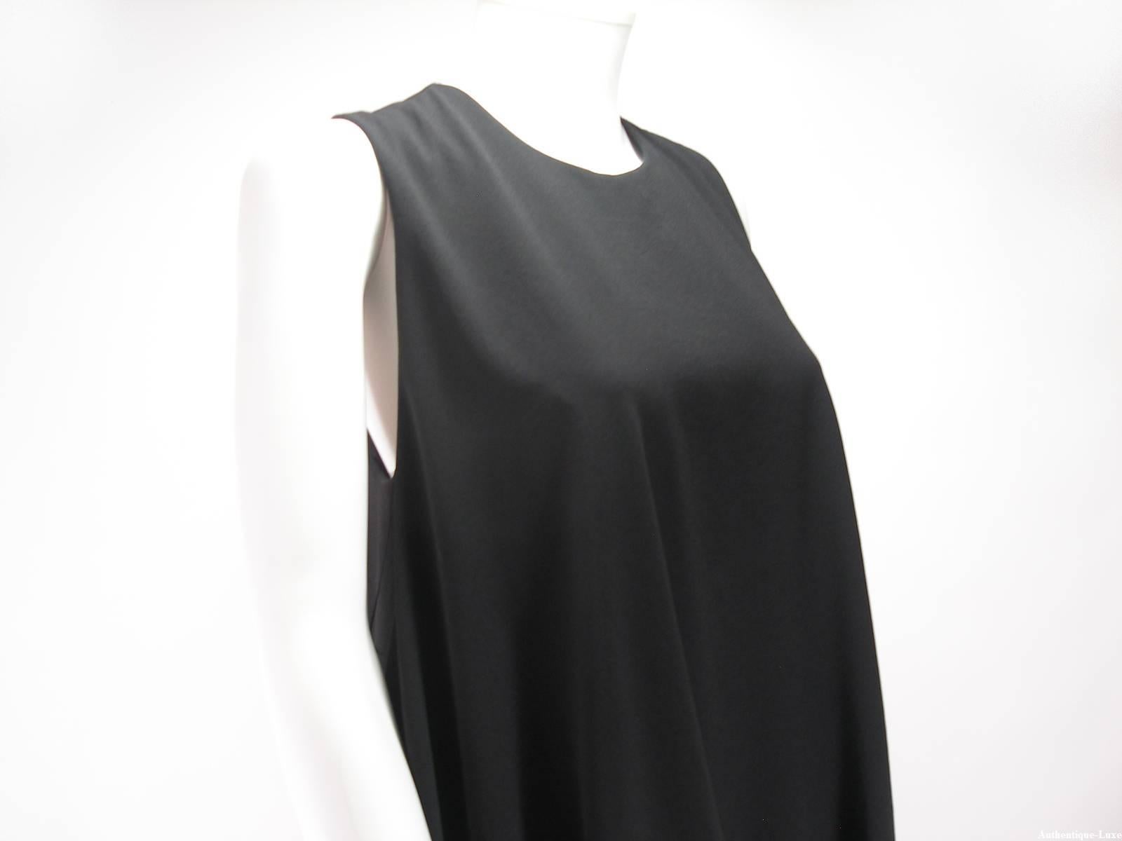Women's Givenchy Black Polyester Mini Dress 38 French Size / Excellente Condition For Sale