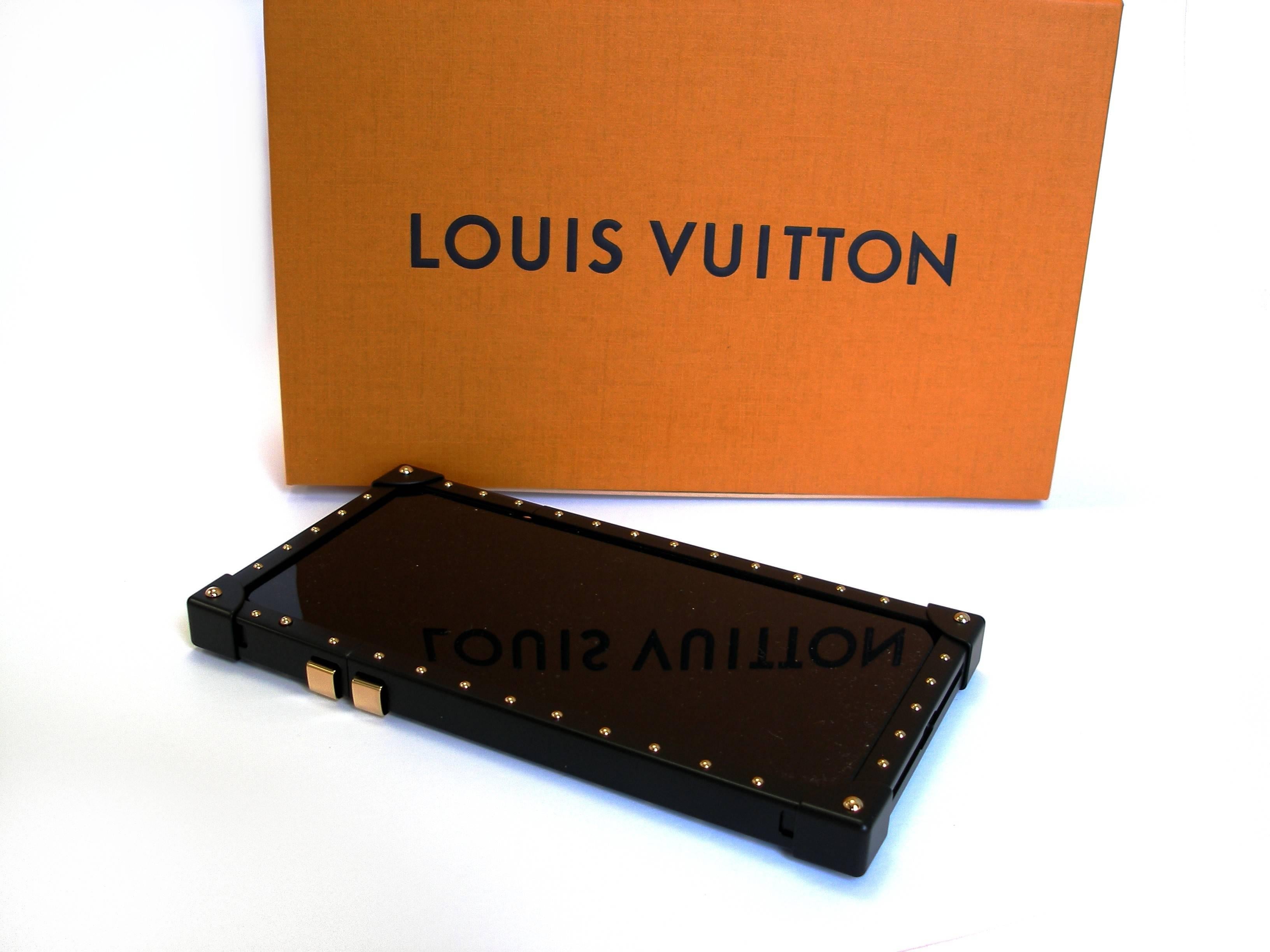 Women's or Men's Louis Vuitton Eye-Trunk pour I Phone 7+ Petite Malle BNIB /  original receipt