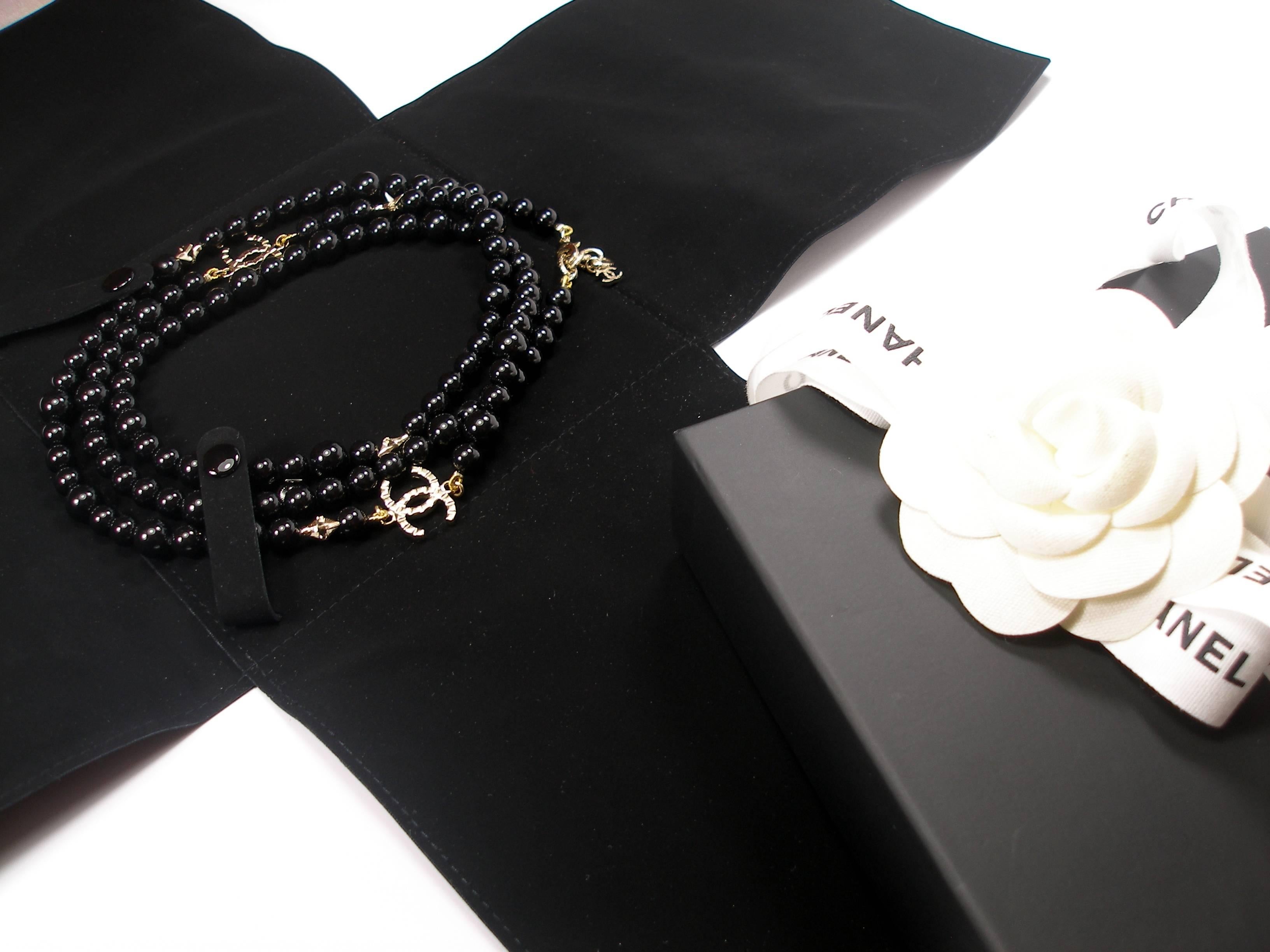 Chanel CC Pearl Long Necklace Classic black and gold plated  3