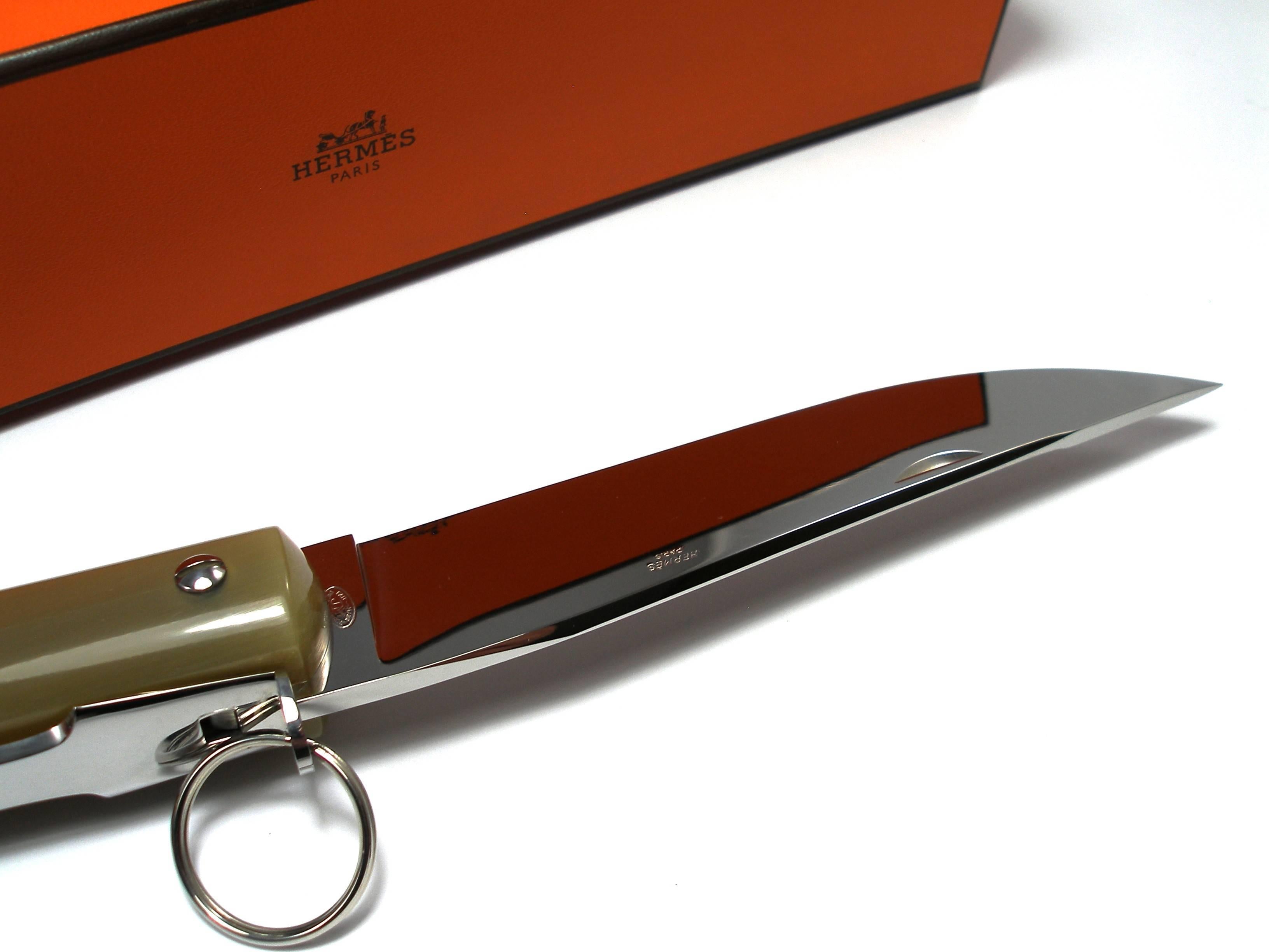  Couteau pliant en corne de buffle Hermès fabriqué par Jacques Mongin, grande taille (19 cm) Unisexe 