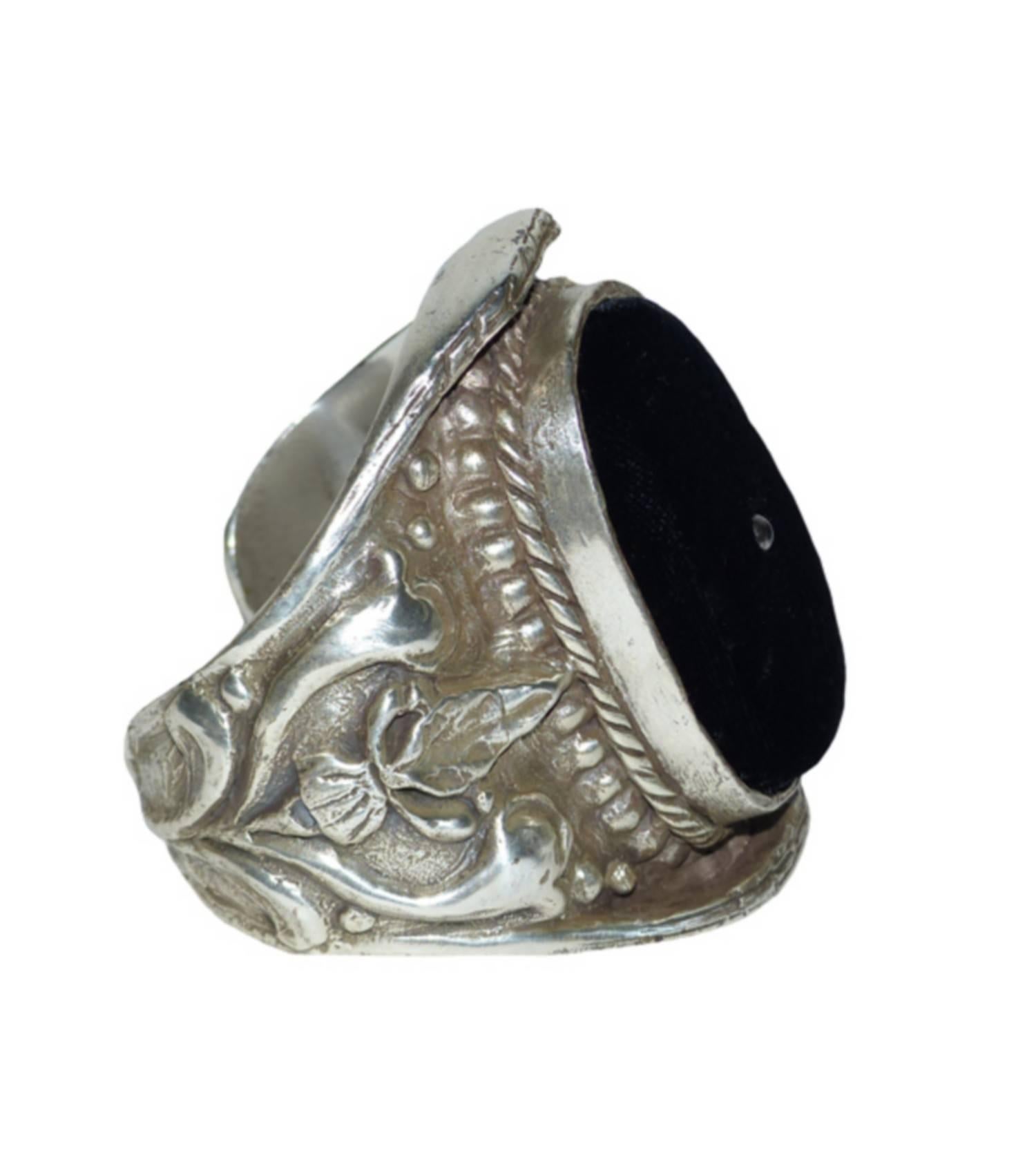 Yves Saint Laurent Silver Tone Black Velvet Baroque Cuff Bracelet In New Condition In VERGT, FR