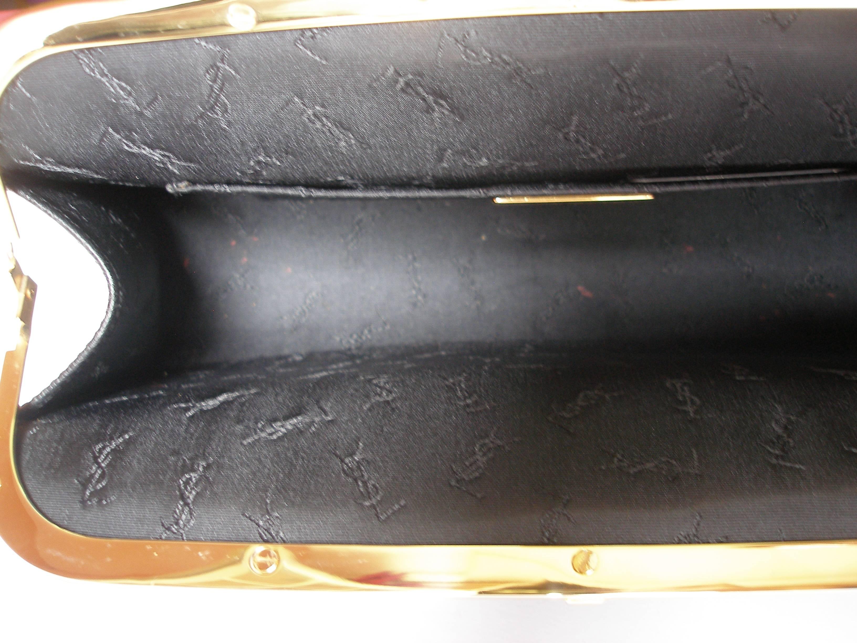 Yves Saint Laurent Clutch Gold Hadware Black leather  4