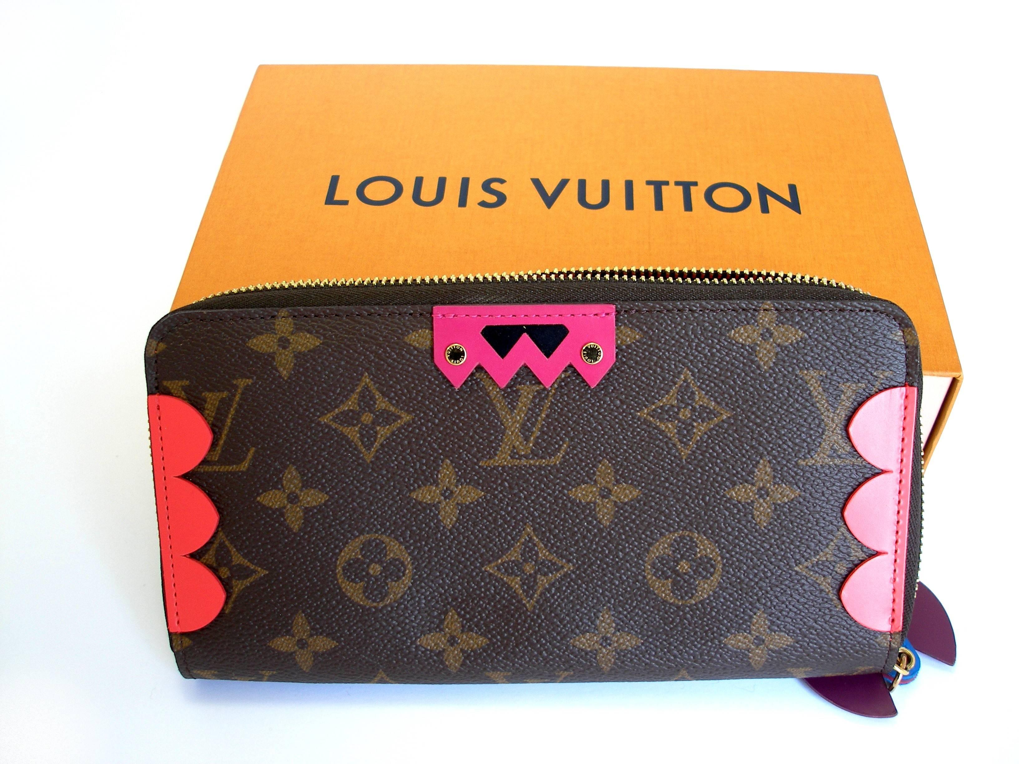 Louis Vuitton Zippy Totem Mask Monogram Zip Around Long Wallet  / BRAND NEW 6