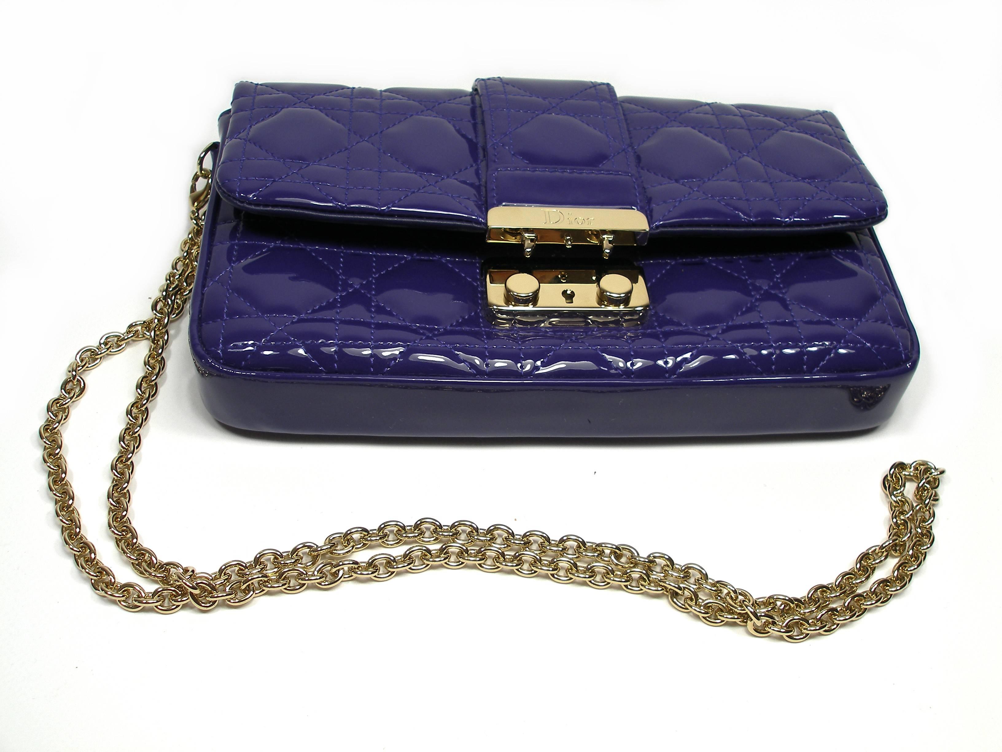 DIOR NEW LOCK Pouch in Violet patent leather and gold Hadware / BRAND NEW  4