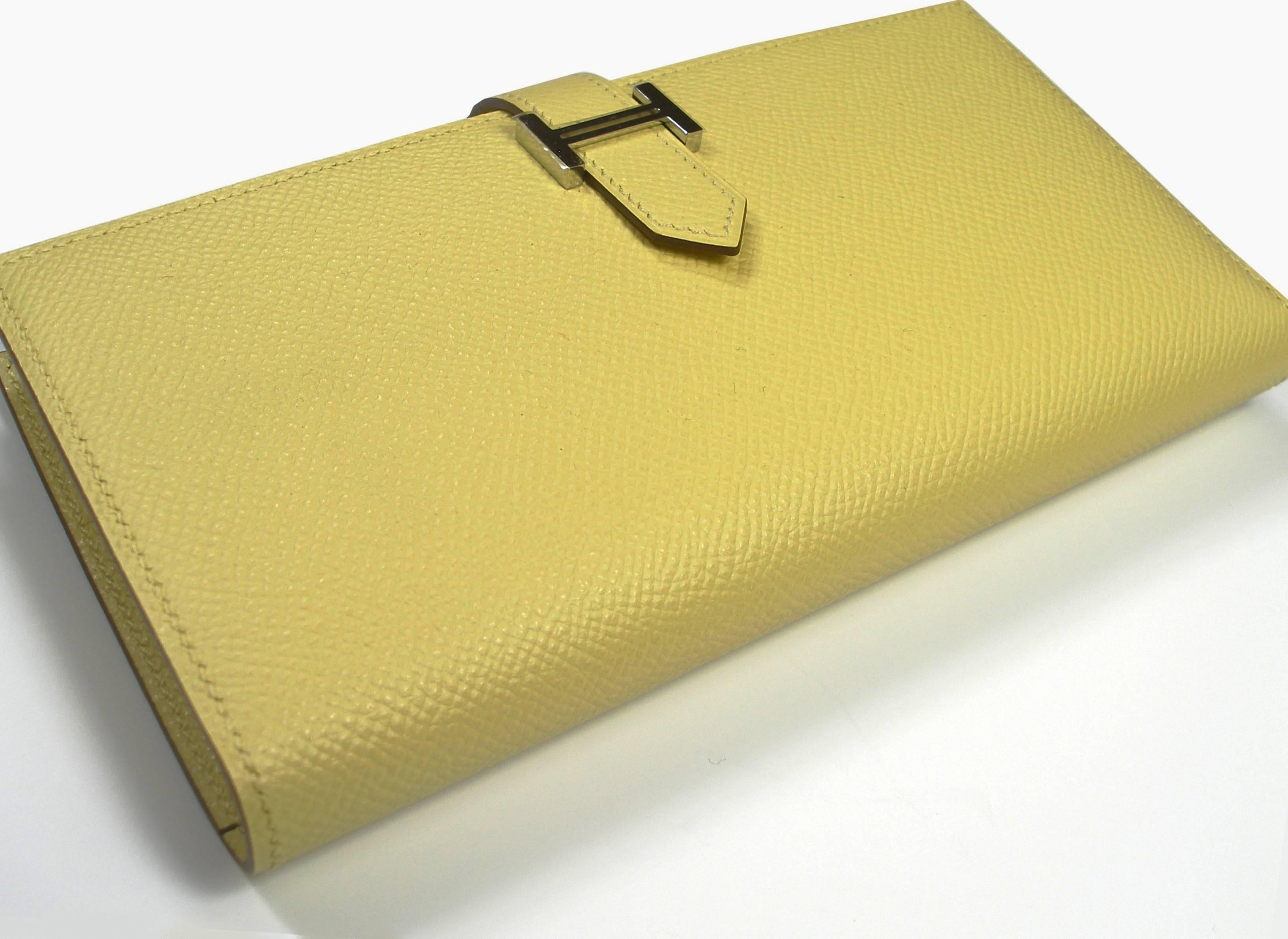 Hermès Béarn Soufflet Wallet
Epsom Leather
Color : Jaune poussin 
Stamp : T / Production 2015 INSIDE .
Plastic is still on PALLADIUM HW 
PLEASE NOTE FOR THIS PURCHASE : S next to Hermès Paris , its comes from Private sales Hermès reserved to Hermès