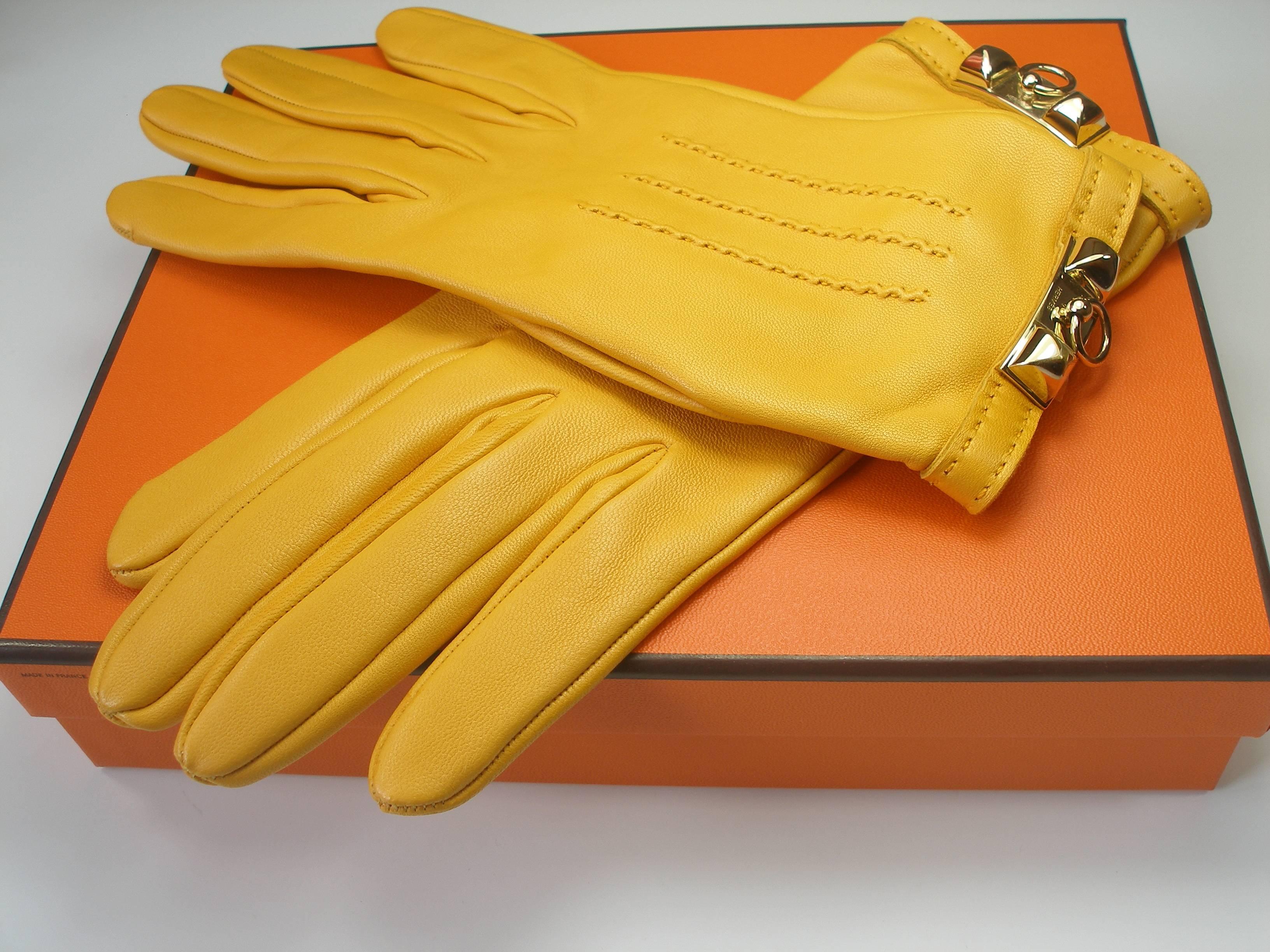  Hermes Médor Lambskin palladium Hadware Yellow Leather Gloves / BRAND NEW 6