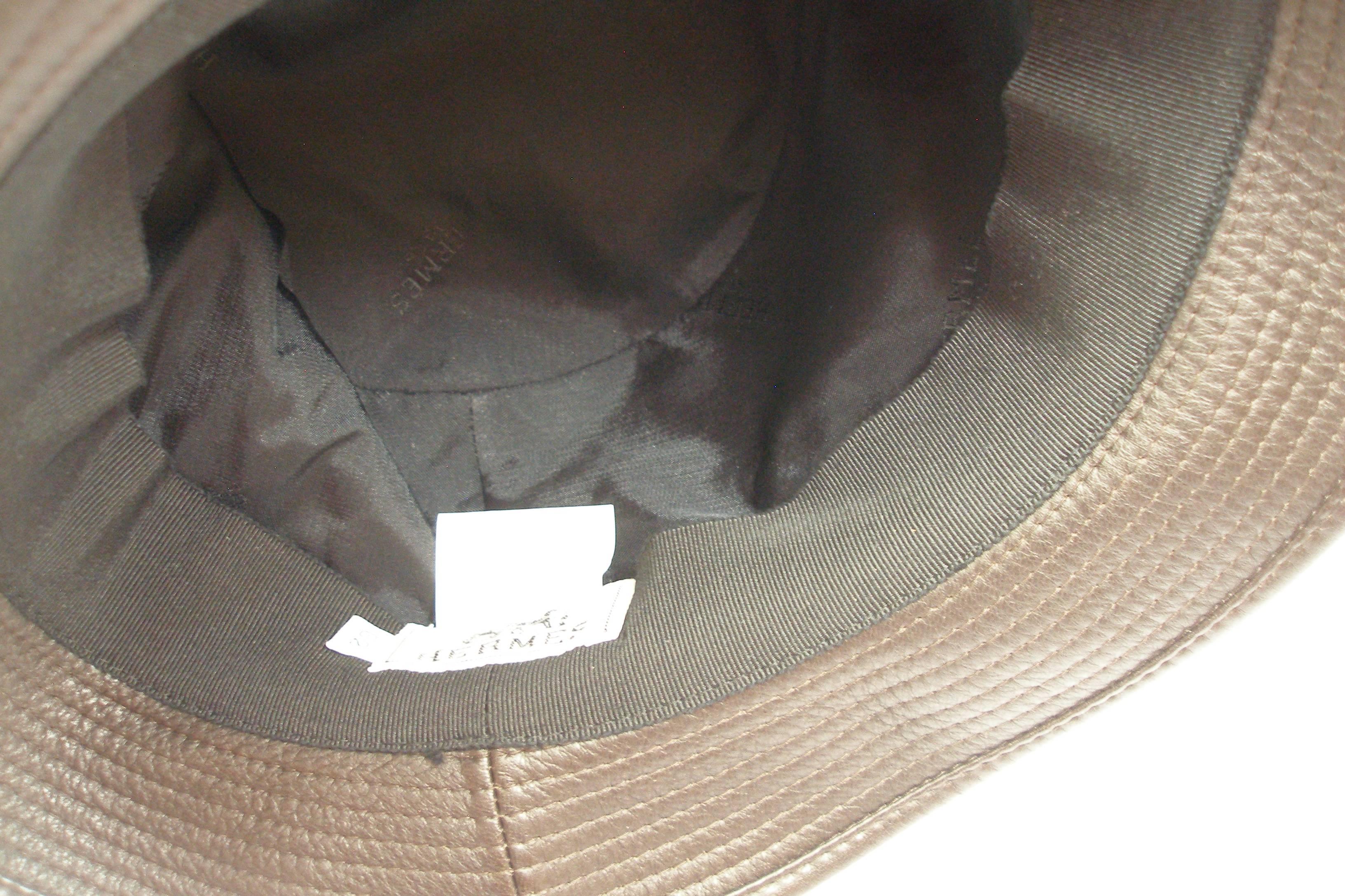 Hermès Vintage Leather Hat  / Never used  2