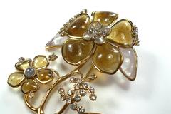 FANTASTIC Chanel Gripoix Brooch Pate de verre / RARE