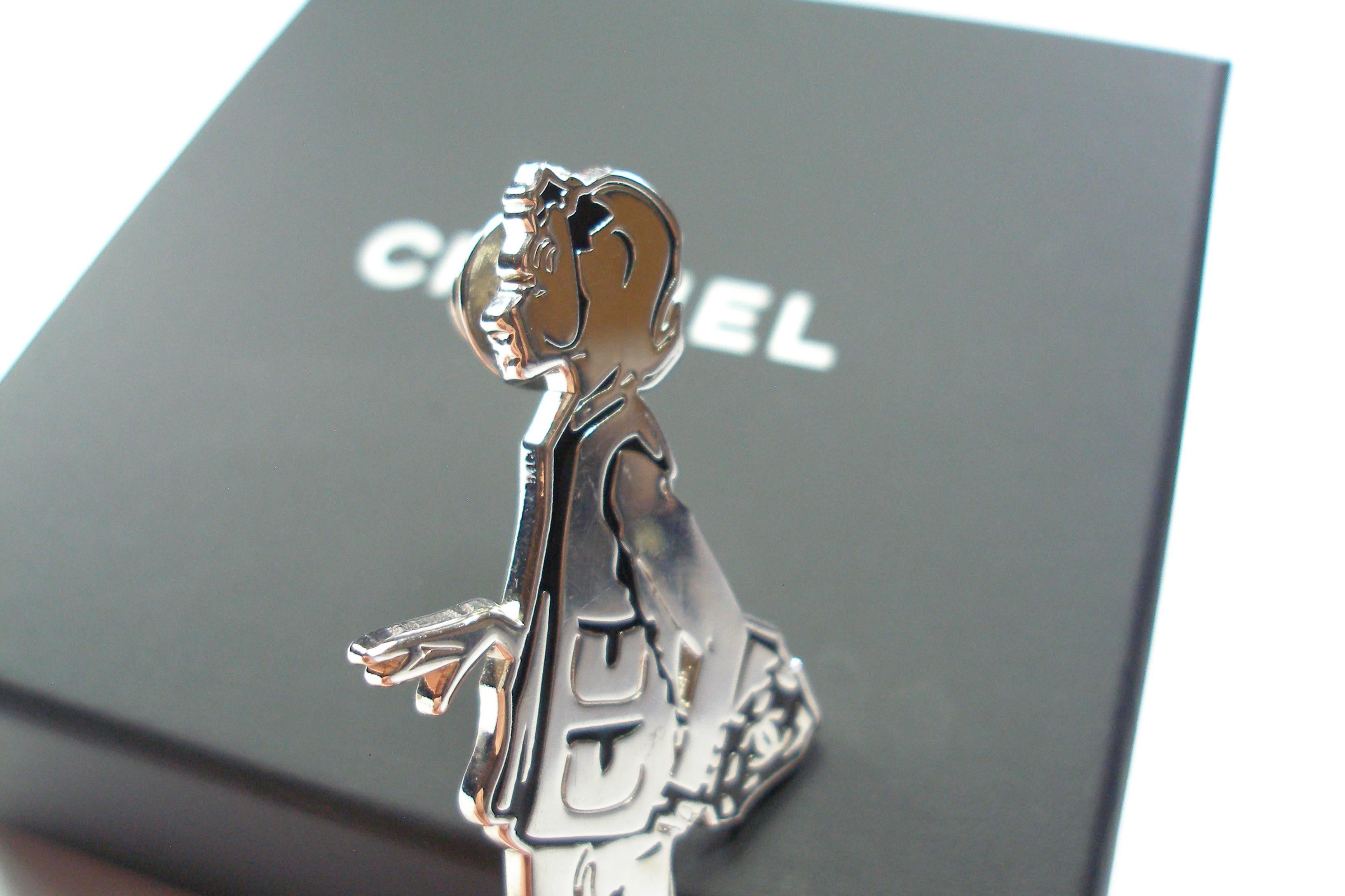 RARE Chanel Enamel pin's silver and black / COLLECTOR  2