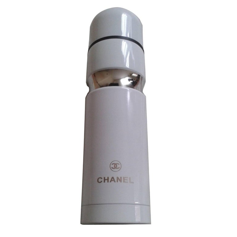 Rare CHANEL VIP Gift White Water Bottle THERMOS Flask 500 ml 24hours  Insulation