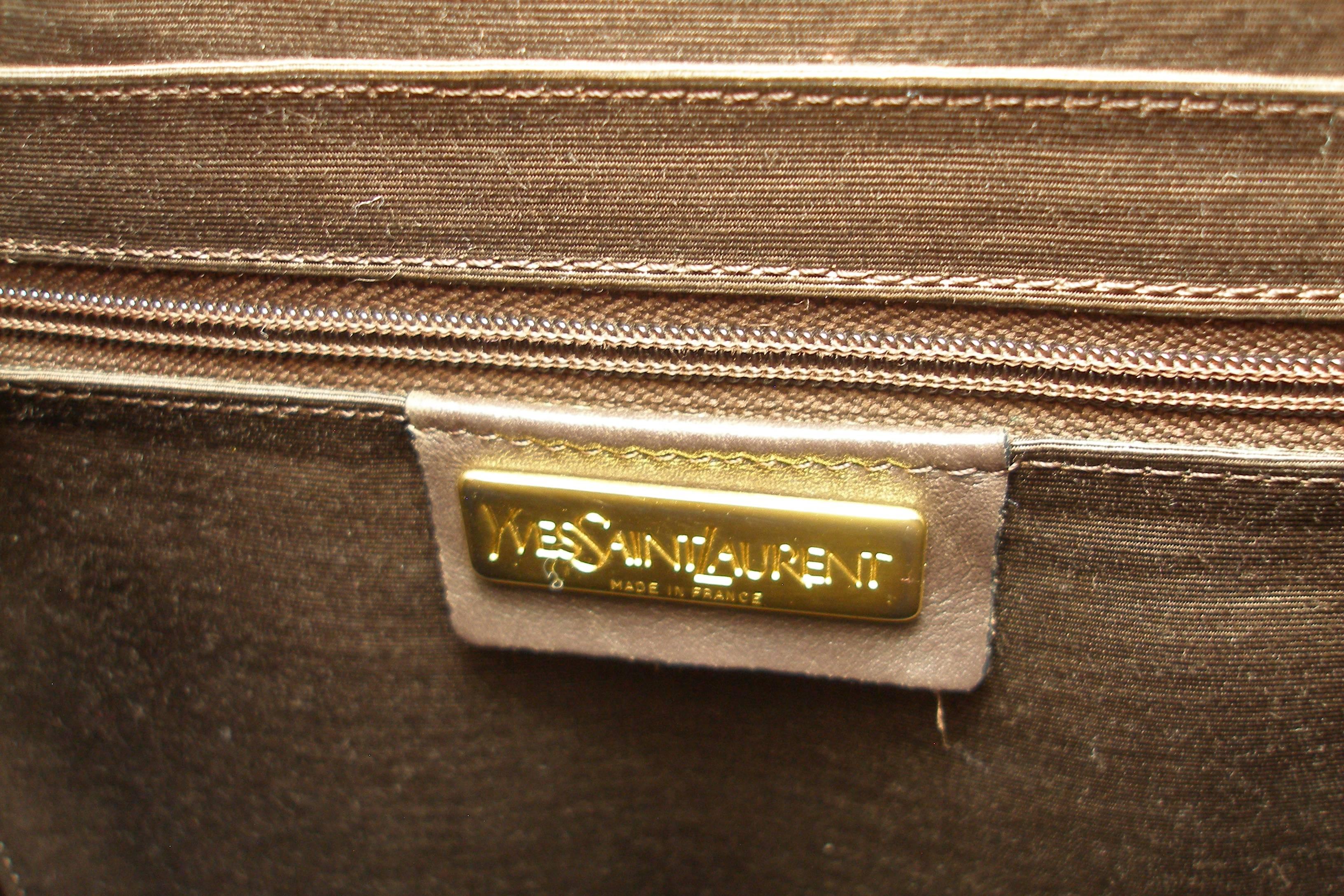 Yves Saint Laurent Ysl Vintage handbag in Python Leather  For Sale 1