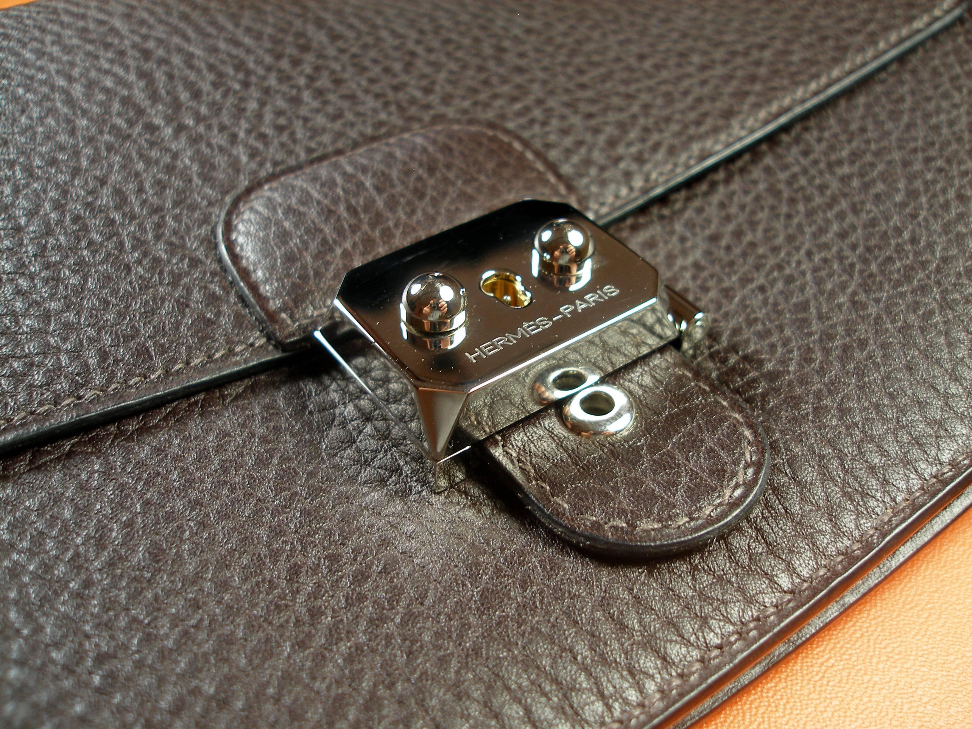 RARE Hermès Jet clutch Fjord Leather Brown and Palladium Hardware  / BRAND NEW For Sale 2
