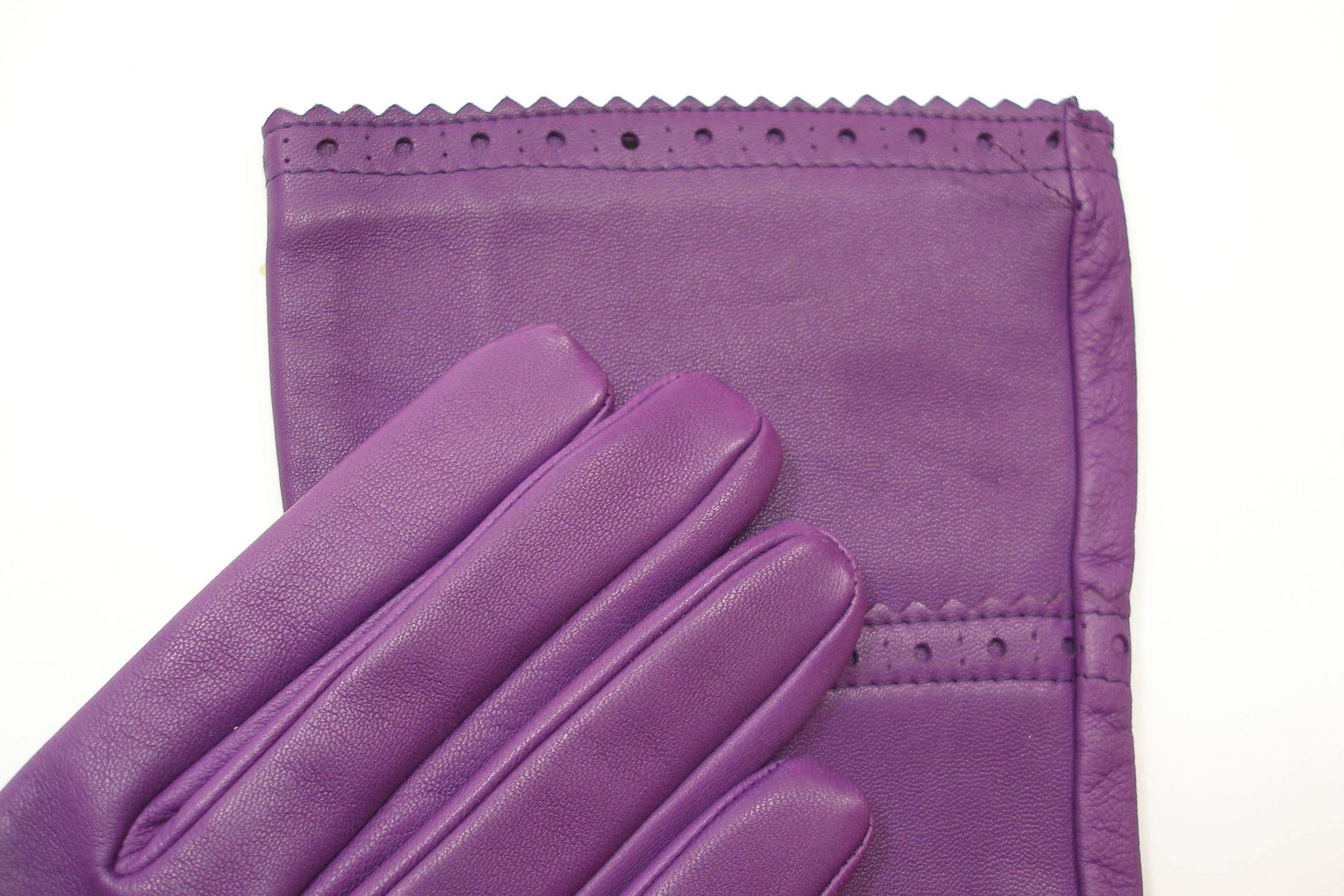 purple long gloves
