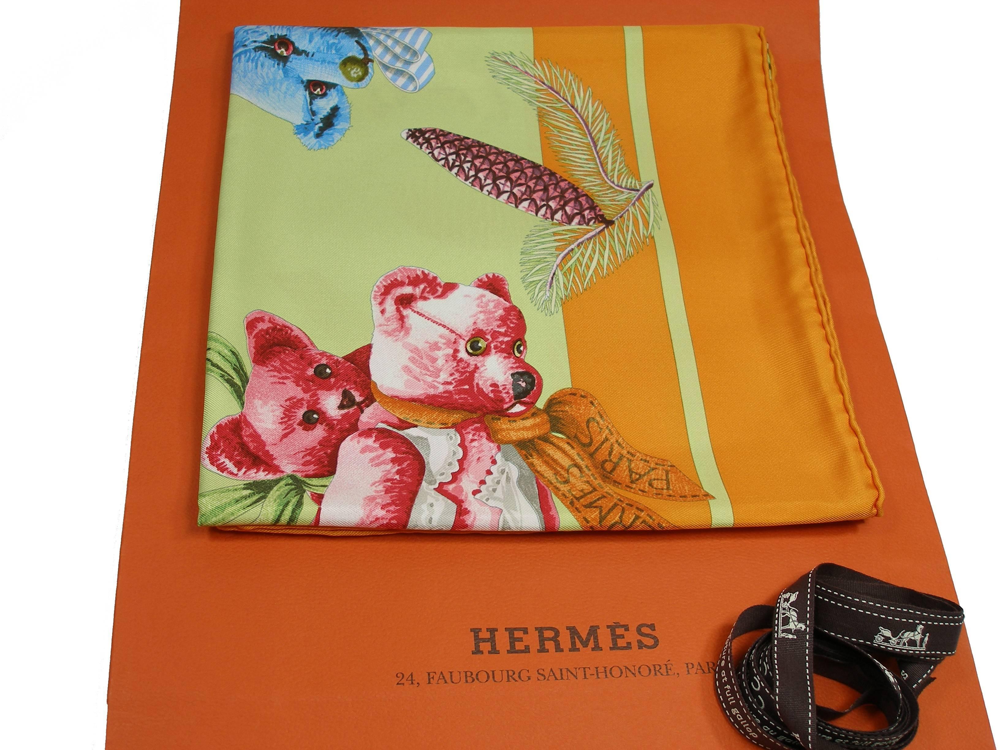 Hermès Paris Confidents des Coeurs 90 cm silk scarf Carré By Loic Dubigeon / NEW For Sale 1