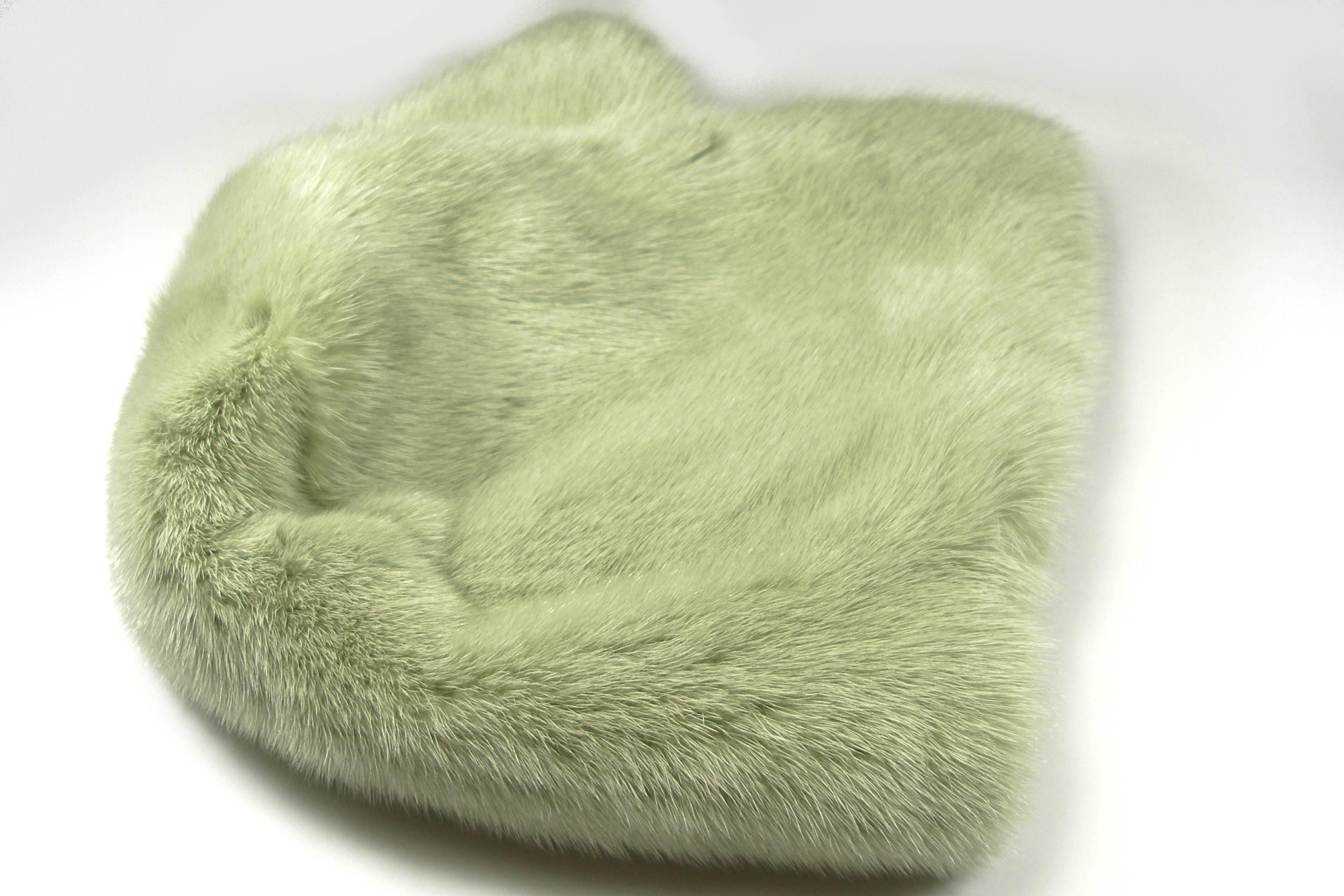 RARE The Anna Wintour Chanel's Hat Chapka Fox Fur One Size Rétail price 3450 € In Excellent Condition In VERGT, FR