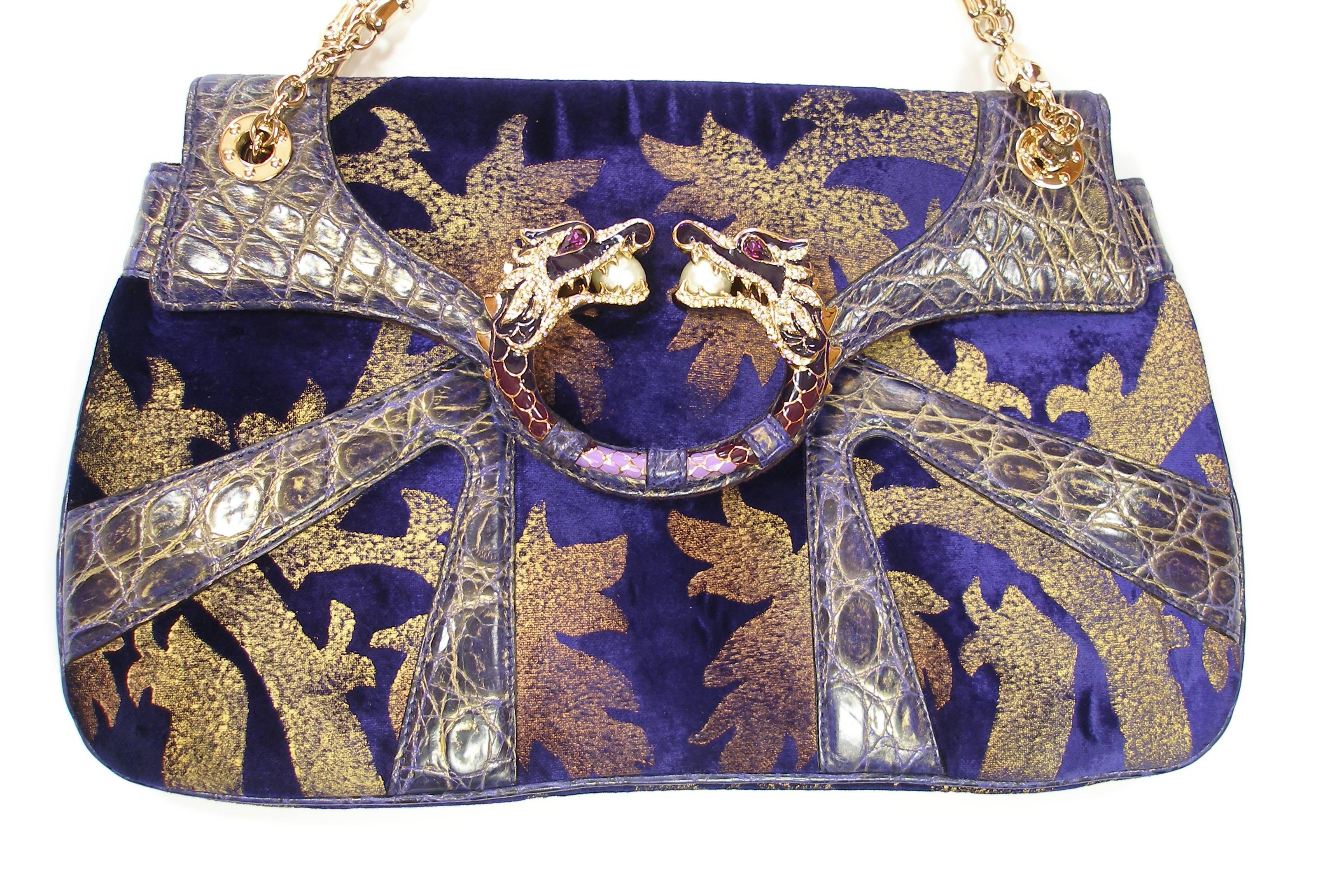 Iconic Tom Ford Gucci FW 2004 Leather Velvet Crystal Runway Dragon Bag
Dragon Bag , Tom Ford's incredible runway collections for Gucci 
Collection year 2004 !
Alligator print leather , silk velvet  Dragon Bag with swarovski crystal détail