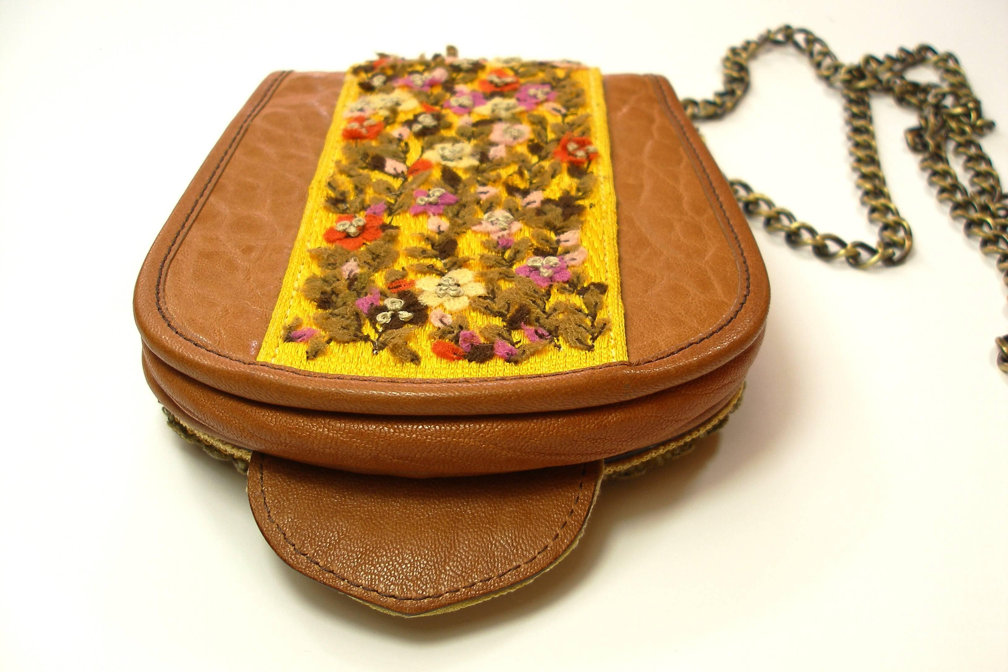 RARE 1990 Limited Edition Fendi Fold Over Chain Embroidered Beaded Handbag For Sale 1