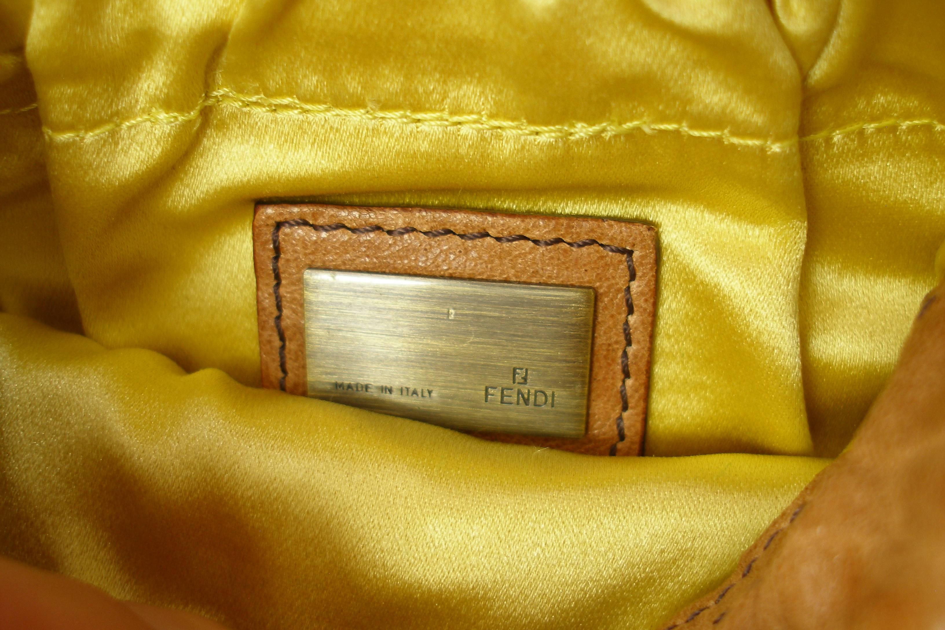 RARE 1990 Limited Edition Fendi Fold Over Chain Embroidered Beaded Handbag For Sale 3