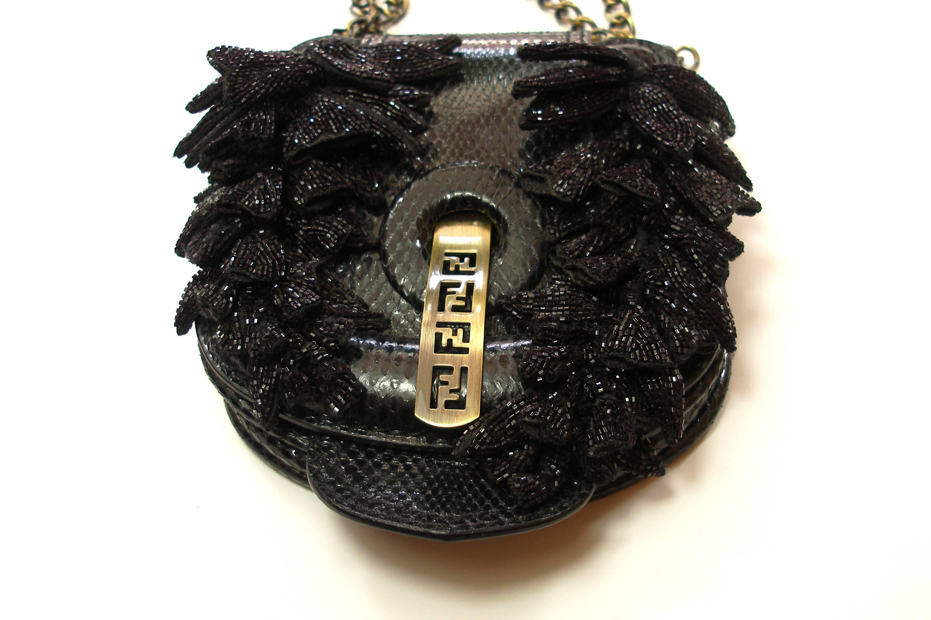 RARE 1990 Limited Edition Fendi Fold Over Chain Lizard Handbag In Excellent Condition For Sale In VERGT, FR