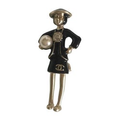 VERY CUTE Chanel VIP Gift Brooch Mademoiselle COCO /  LIKE NEW