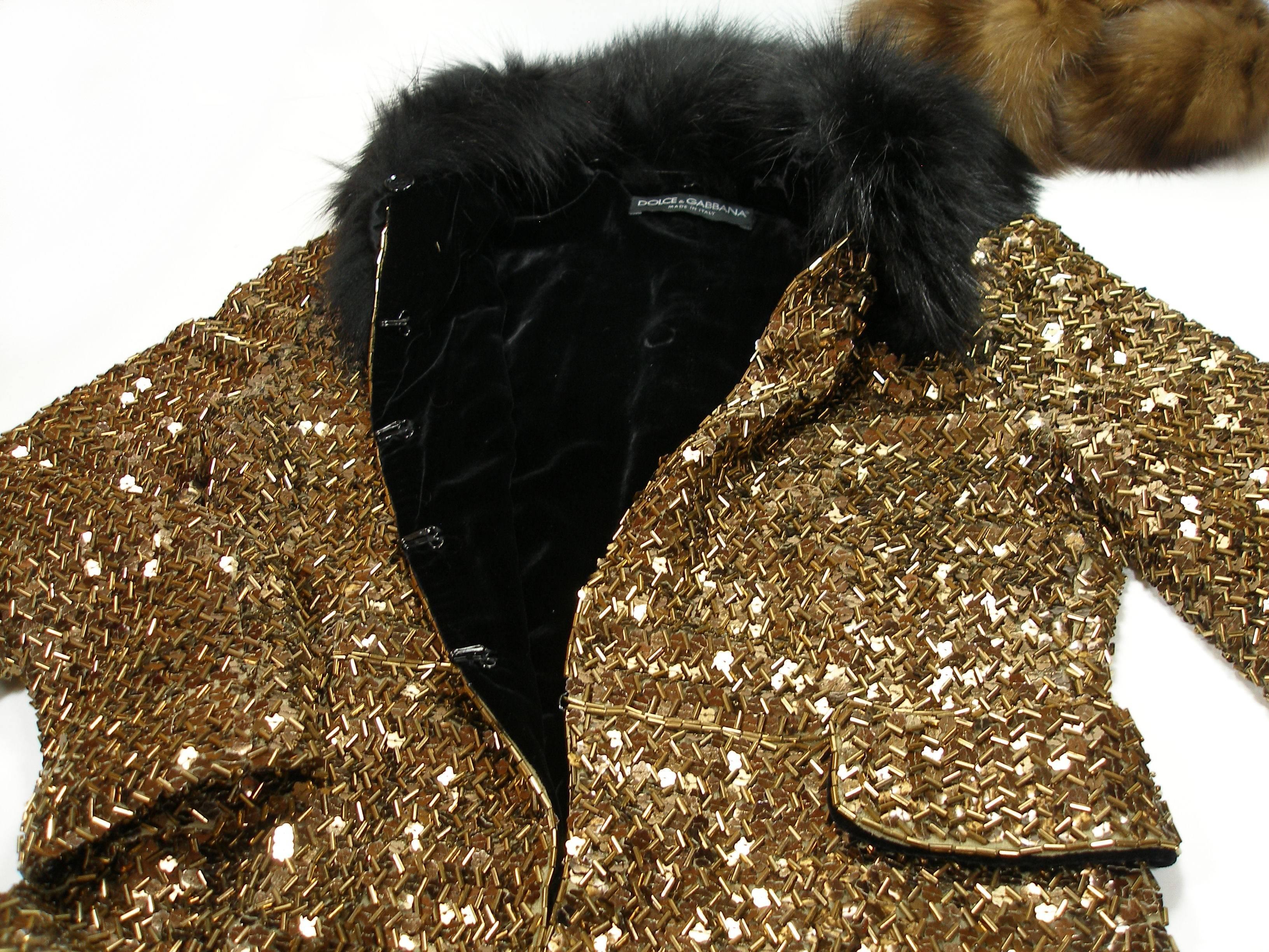 Limited Edition Spécial Piéce Fur and Sequined Dolce & Gabbana Coat Size 38 IT  For Sale 3