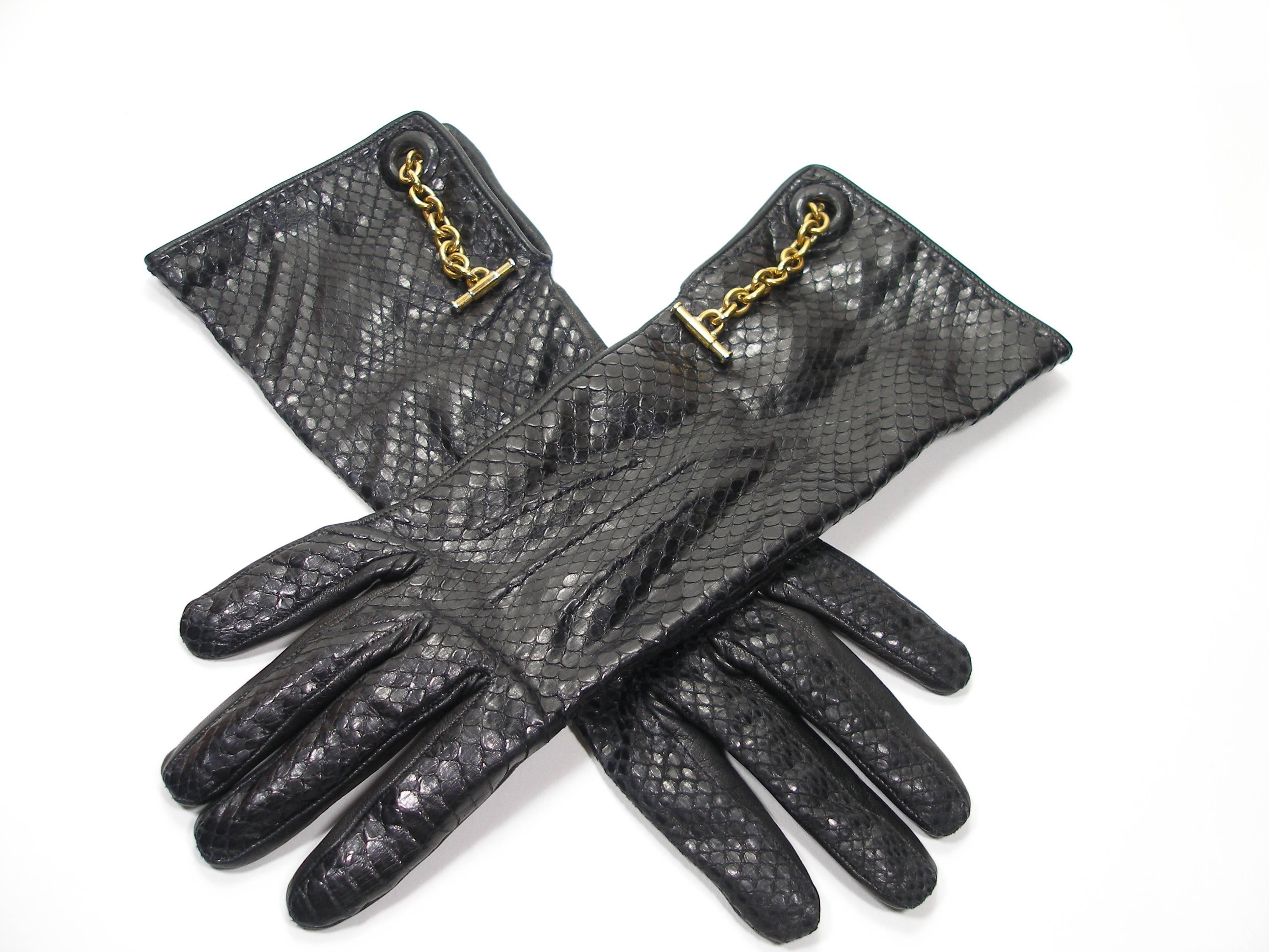 Women's Vintage Yves Saint Laurent Black Python and Leather Gloves Size 6 / Like New  For Sale