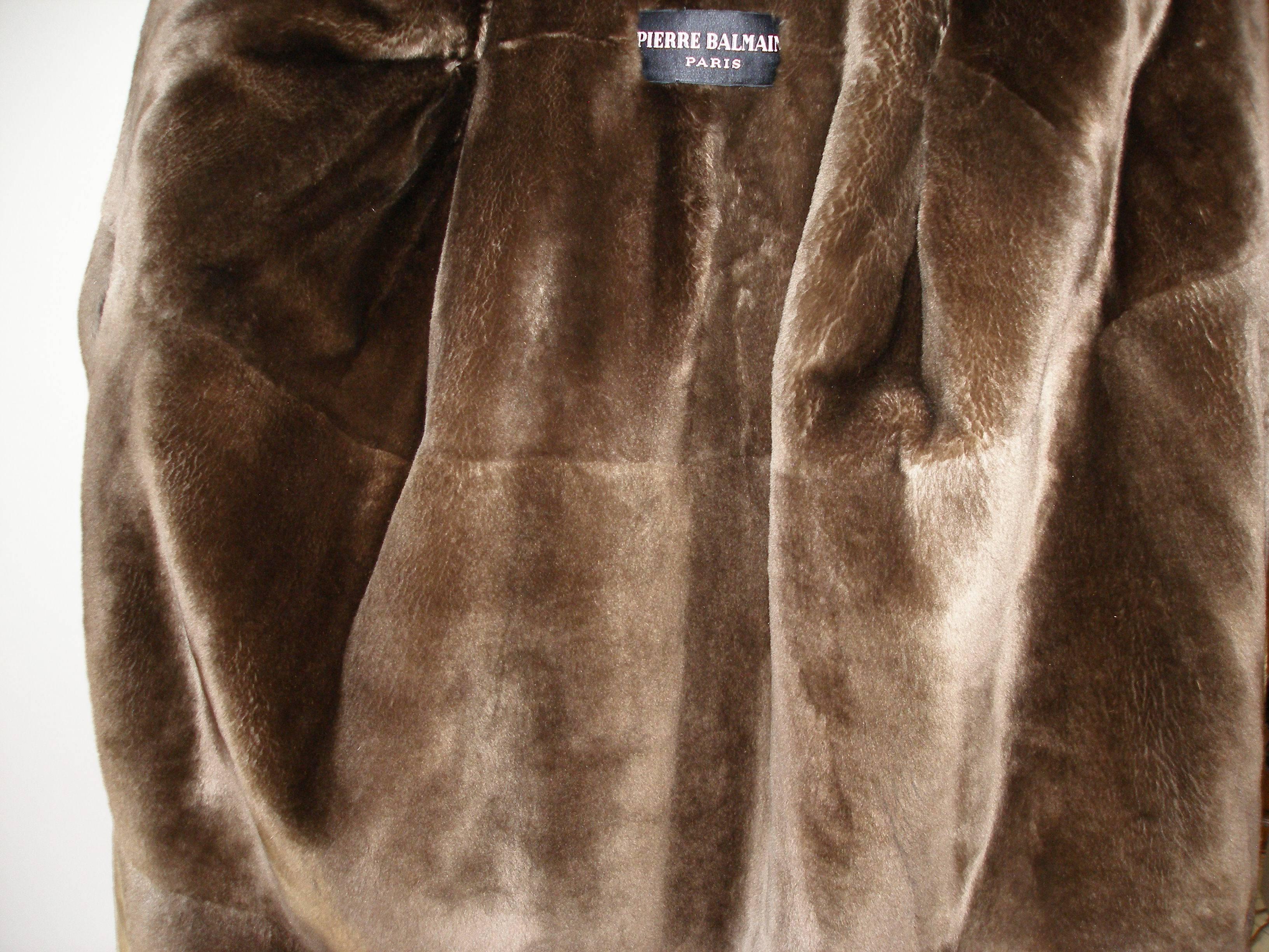 Women's Vintage Cape Pierre Balmain Rabbit Fur and Wool Size 38 FR / 8US For Sale