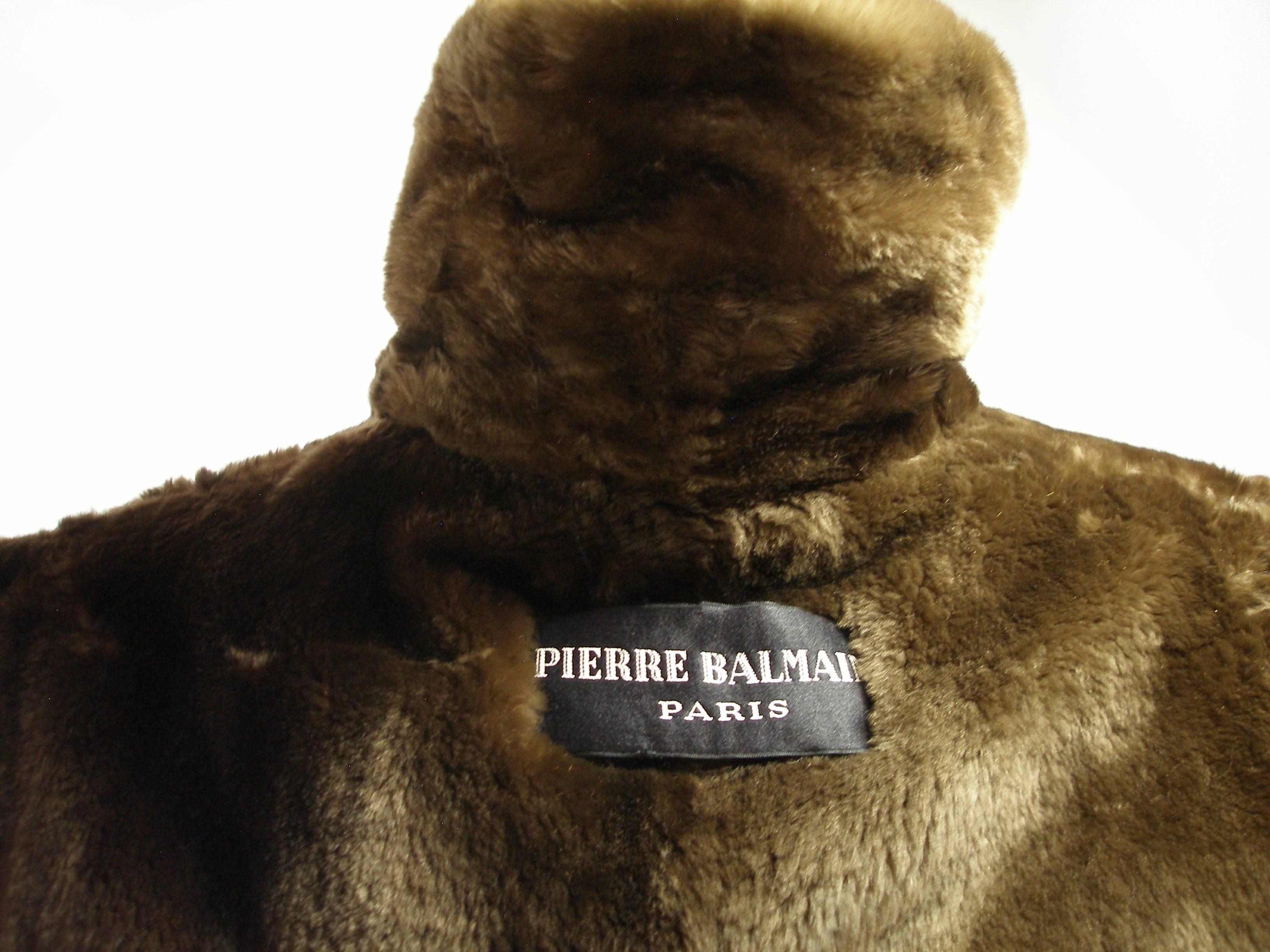 Vintage Cape Pierre Balmain Rabbit Fur and Wool Size 38 FR / 8US For Sale 3