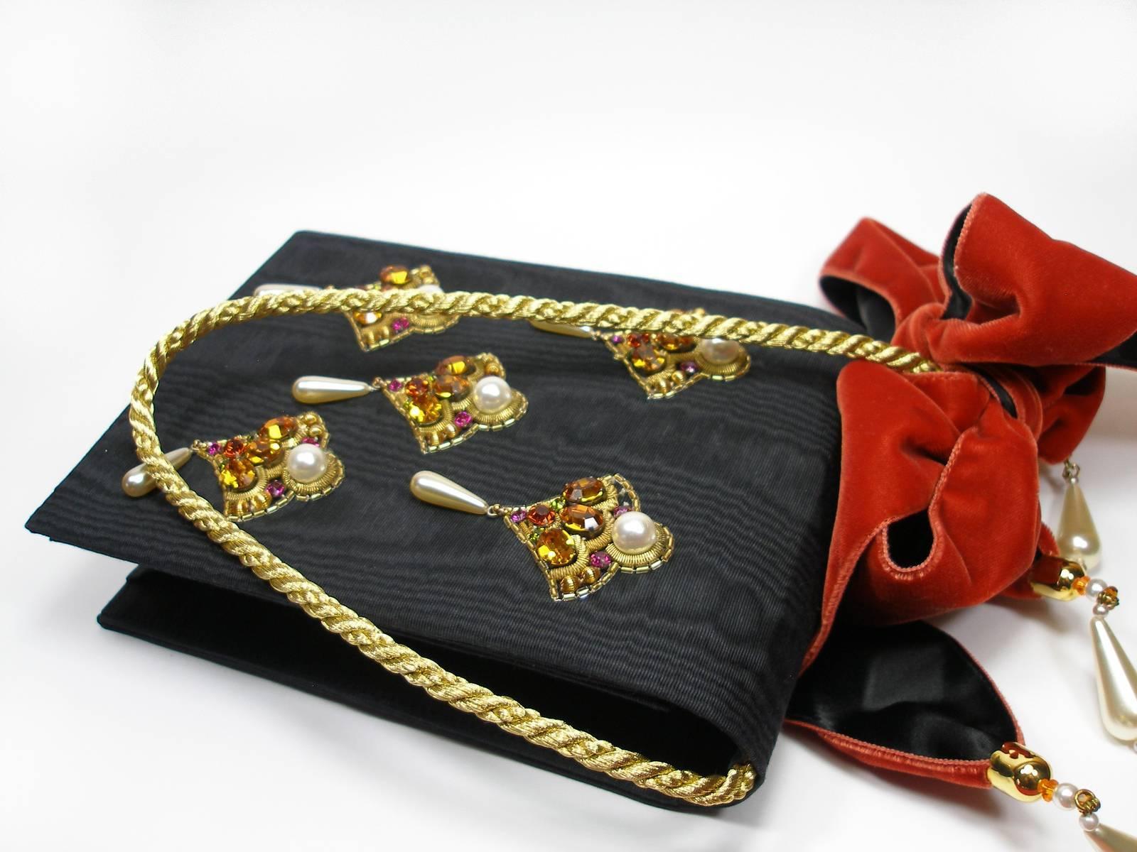 Pearl and Velvet Embellished Vintage Evening Bag For Sale 1