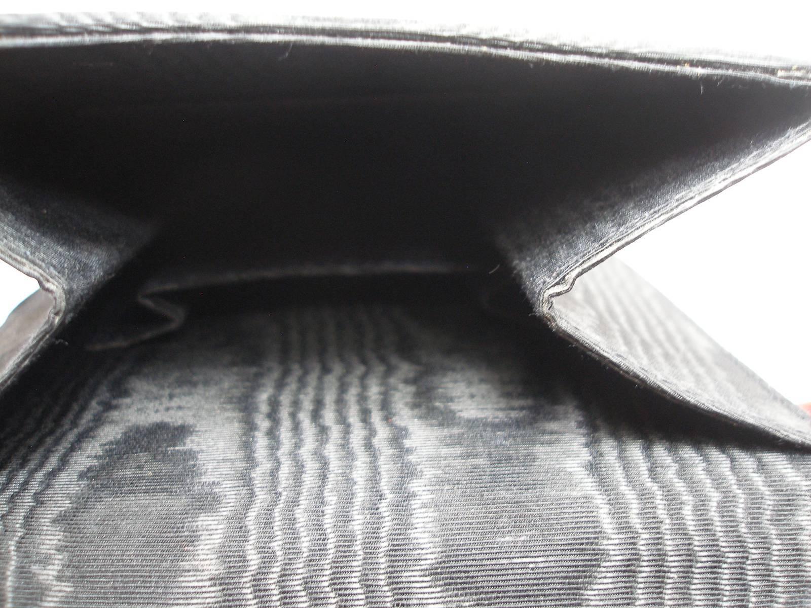 Pearl and Velvet Embellished Vintage Evening Bag For Sale 2