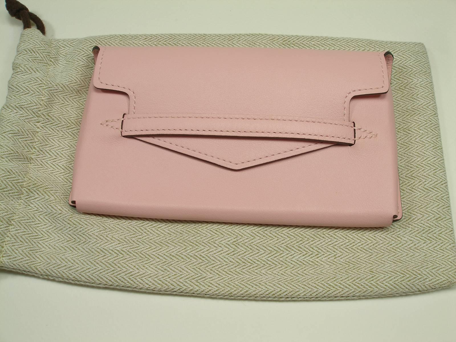 Hermès Smart case Large Size Swift Leather Rose Sakura /Good Condition For Sale 1