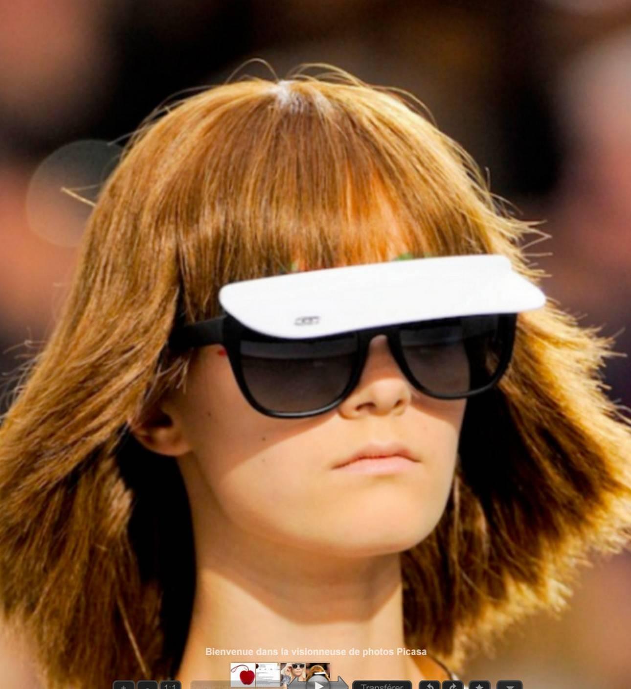 2014 Runway Limited Edition Chanel Visor Sunglasses Black White Cara Delevingne 2