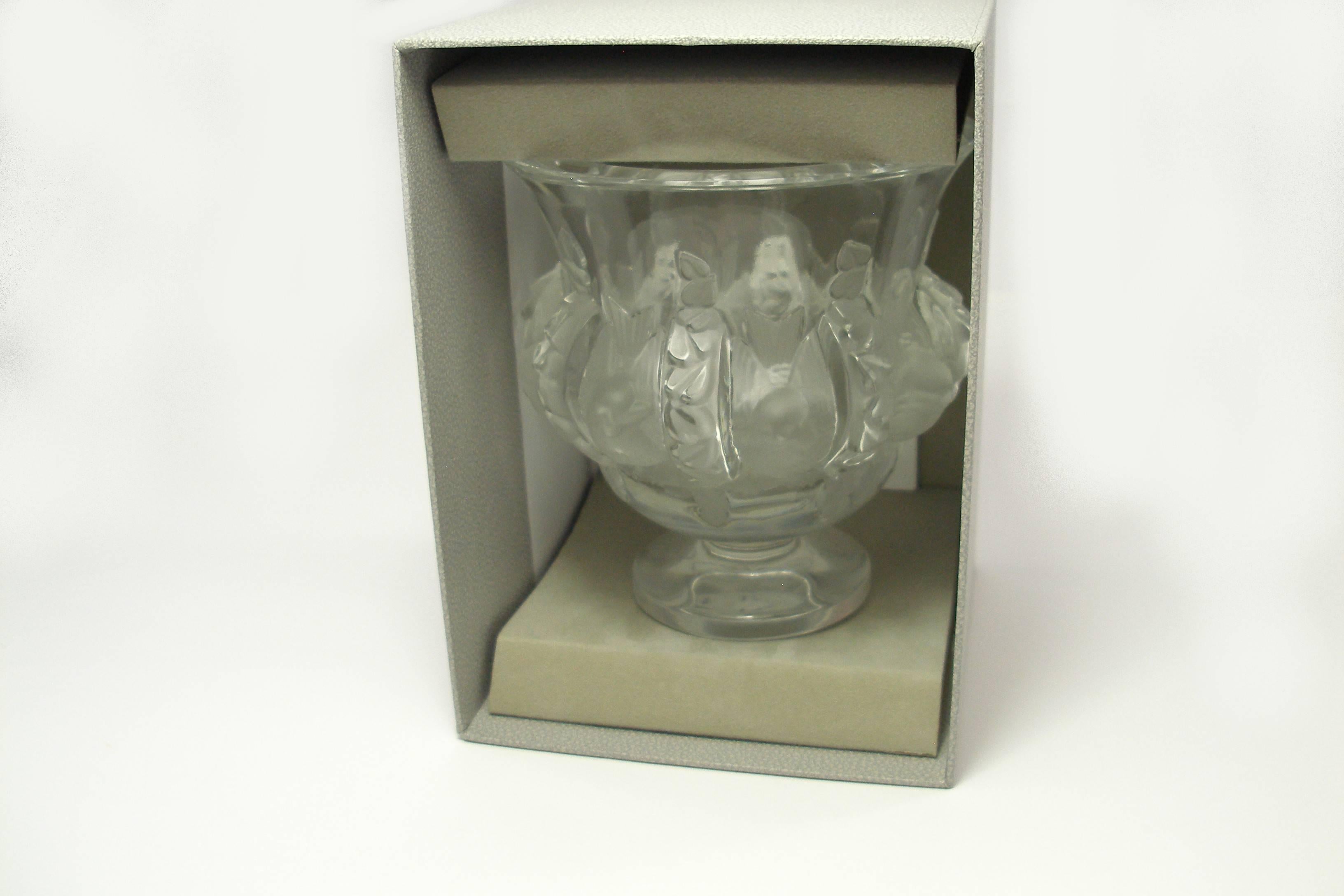 Gray FAN-TAS-TIC and Classique Lalique Dampierre Vase Size height 12.2 cm / LIKE NEW