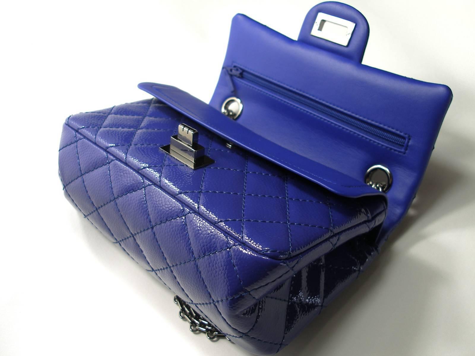 Chanel 2.55 Reissue 225 Purple Patent Caviar Silver Chain Double Flap Bag New In New Condition In VERGT, FR