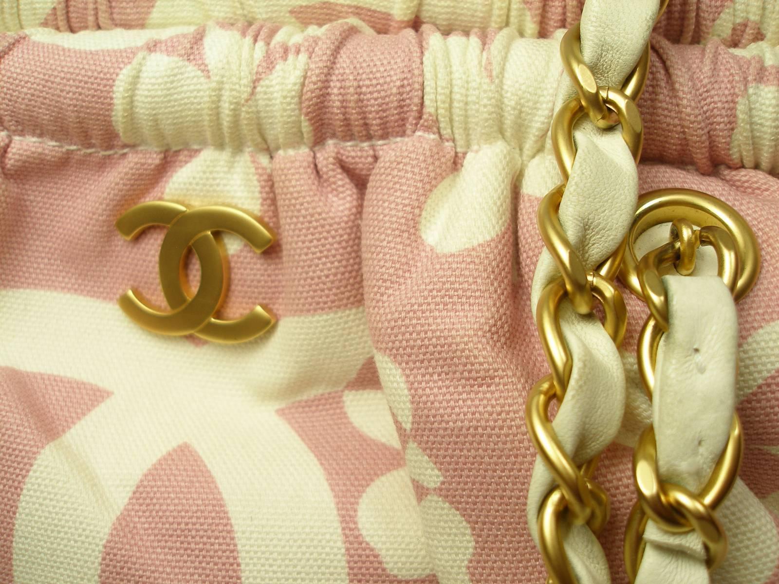  Summer 2004 Chanel Vintage CHANEL Clover chain shoulder bag Pink / Ecru XL Size 10