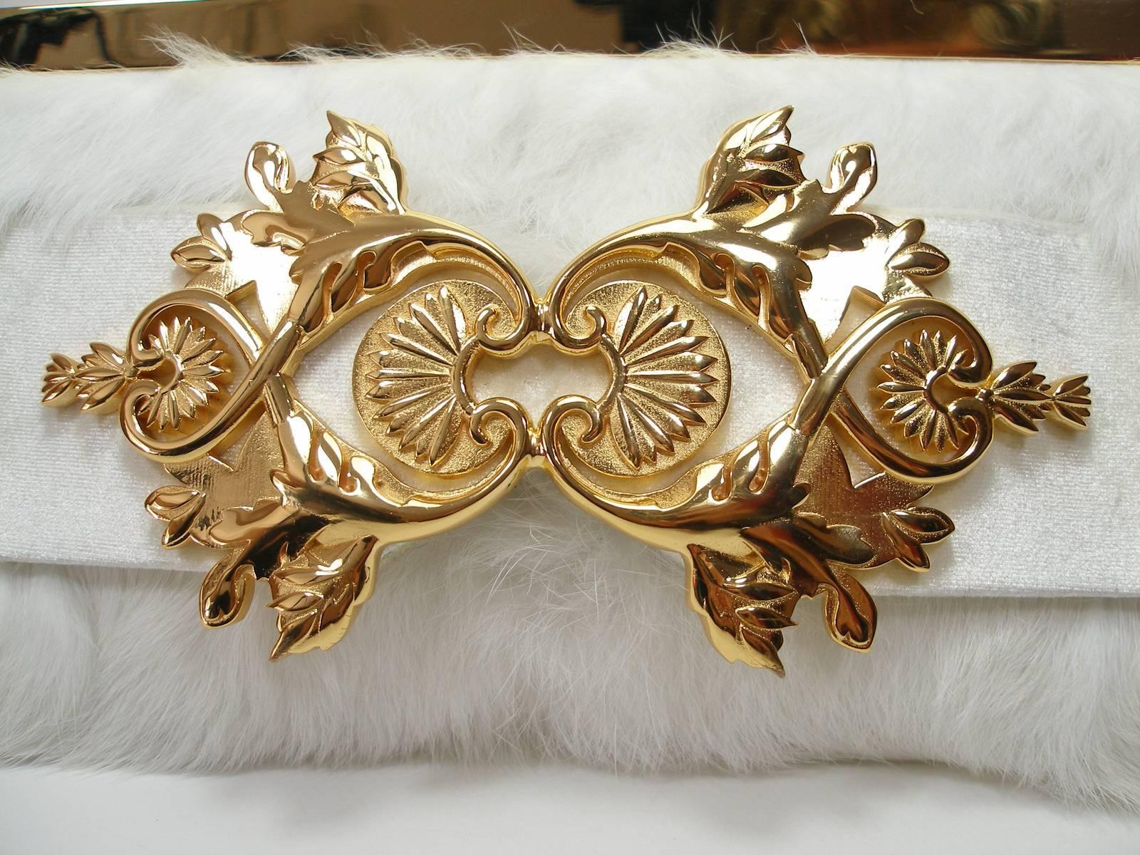 Balmain Baroque Style Fur White and gold hardware Evening Clutch  2