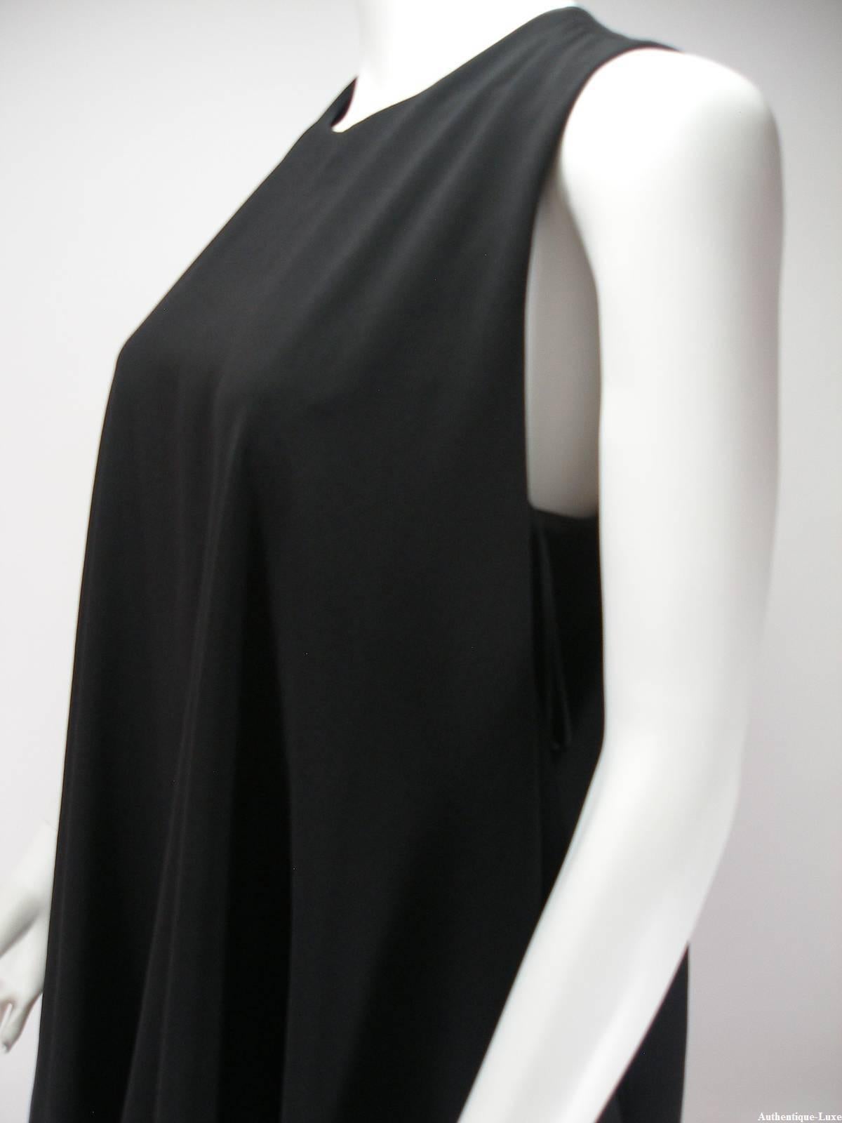 Givenchy Black Polyester Mini Dress 38 French Size / Excellente Condition For Sale 5
