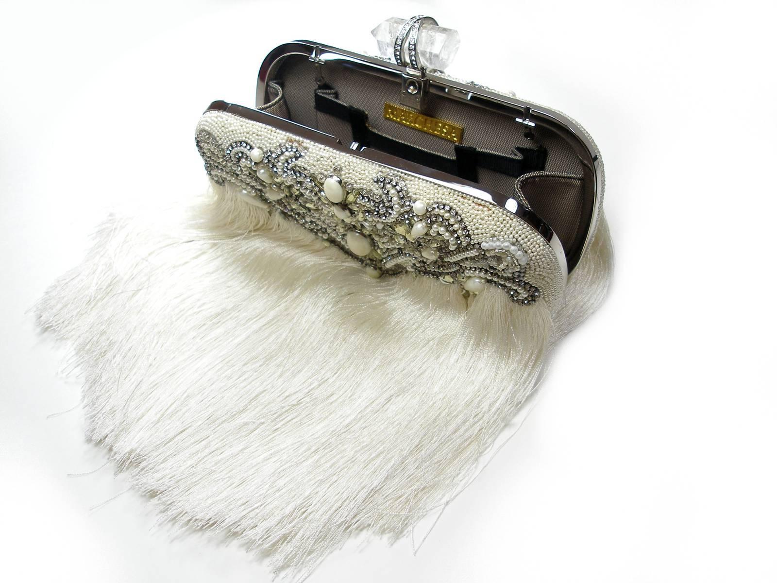 Couture Marchesa Lily Embroidered and Embellished White Fringed Beaded Clutch In Good Condition For Sale In VERGT, FR