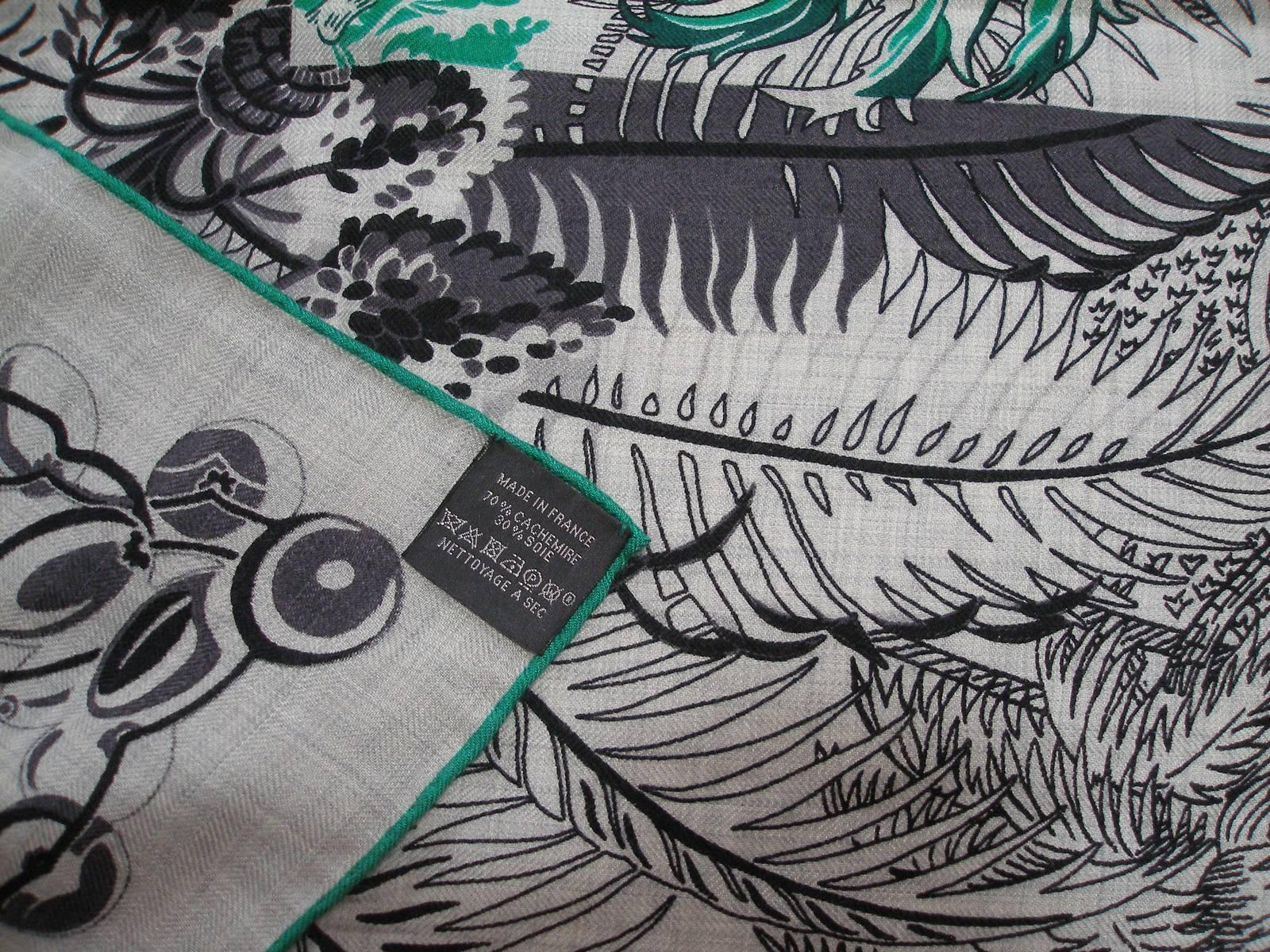 Gorgeous and Rare New Hermes Mythiques Phoenix Cashmere Shawl 140 cm / BRAND NEW For Sale 4