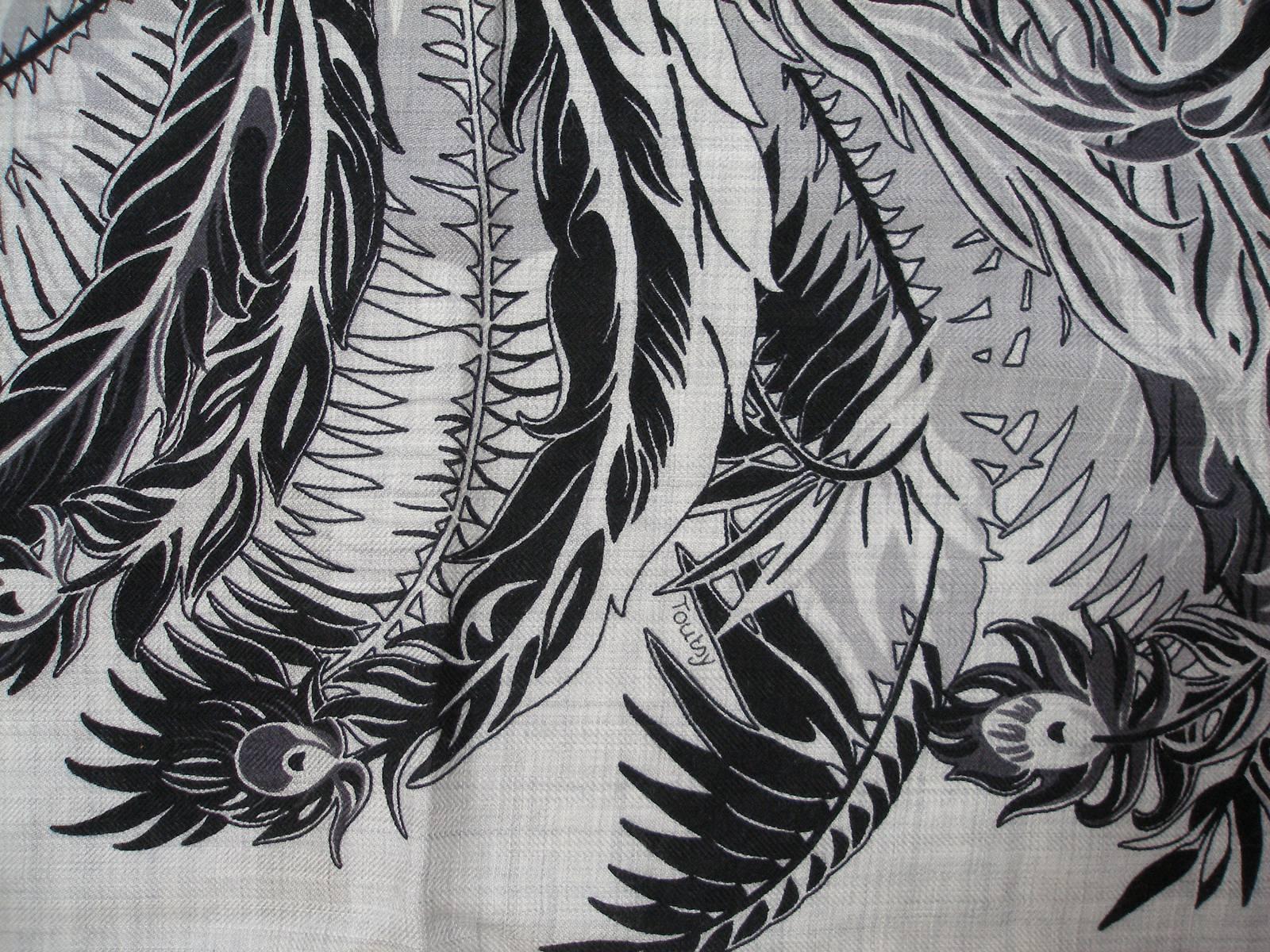 Gorgeous and Rare New Hermes Mythiques Phoenix Cashmere Shawl 140 cm / BRAND NEW For Sale 5