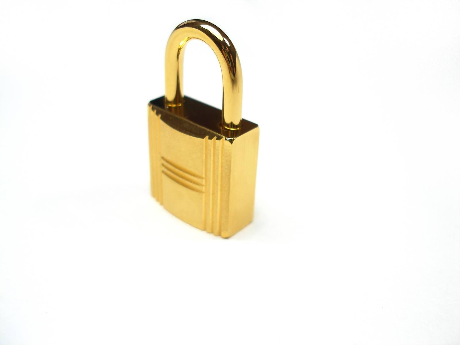 Hermès Cadenas Lock 2 Keys For Birkin or Kelly bag Gold plated shiny and brushed 1
