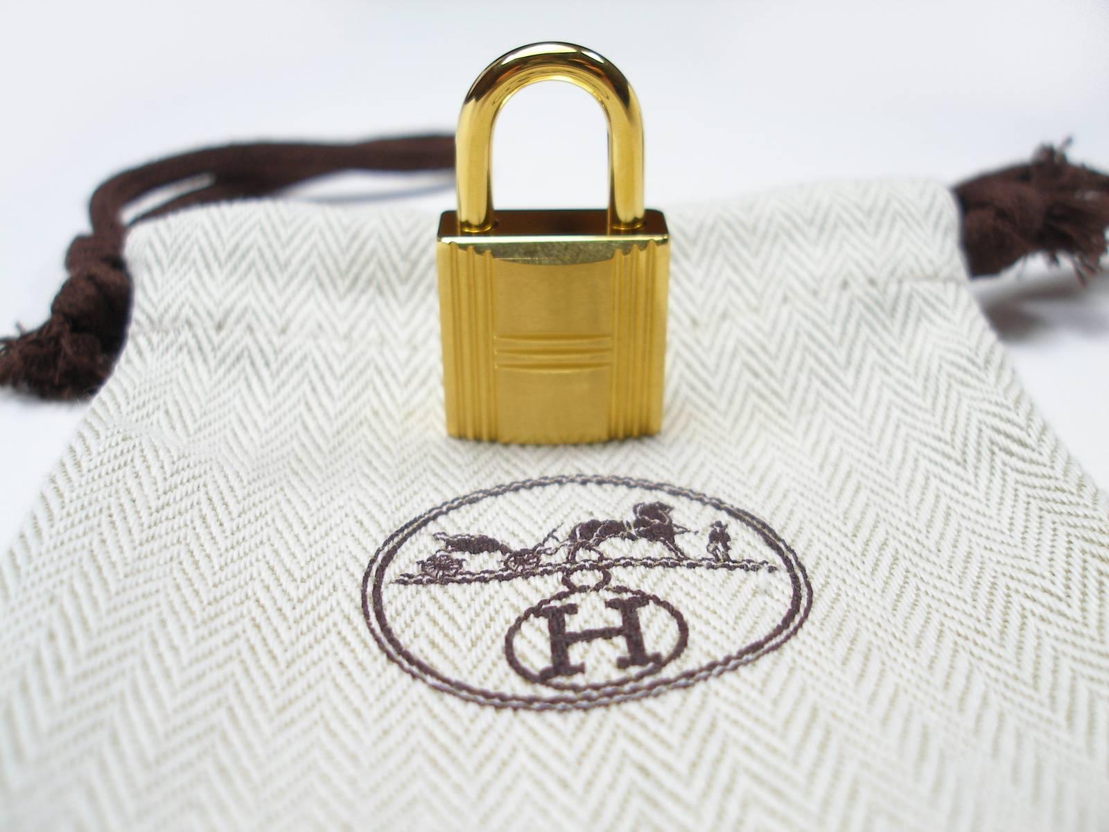 Hermès Cadenas Lock 2 Keys For Birkin or Kelly bag Gold plated shiny and brushed 3