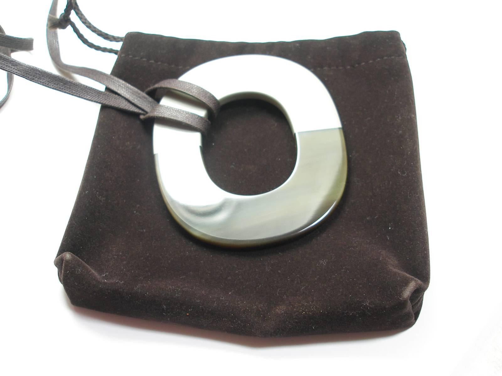 Hermès Pendentif Isthme Corne de Buffle and laque Flanelle GM Size 1
